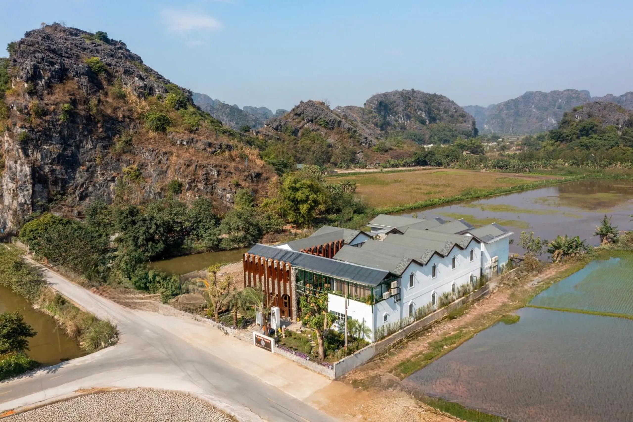 Property building in Ailee Villa&Hotel TamCoc