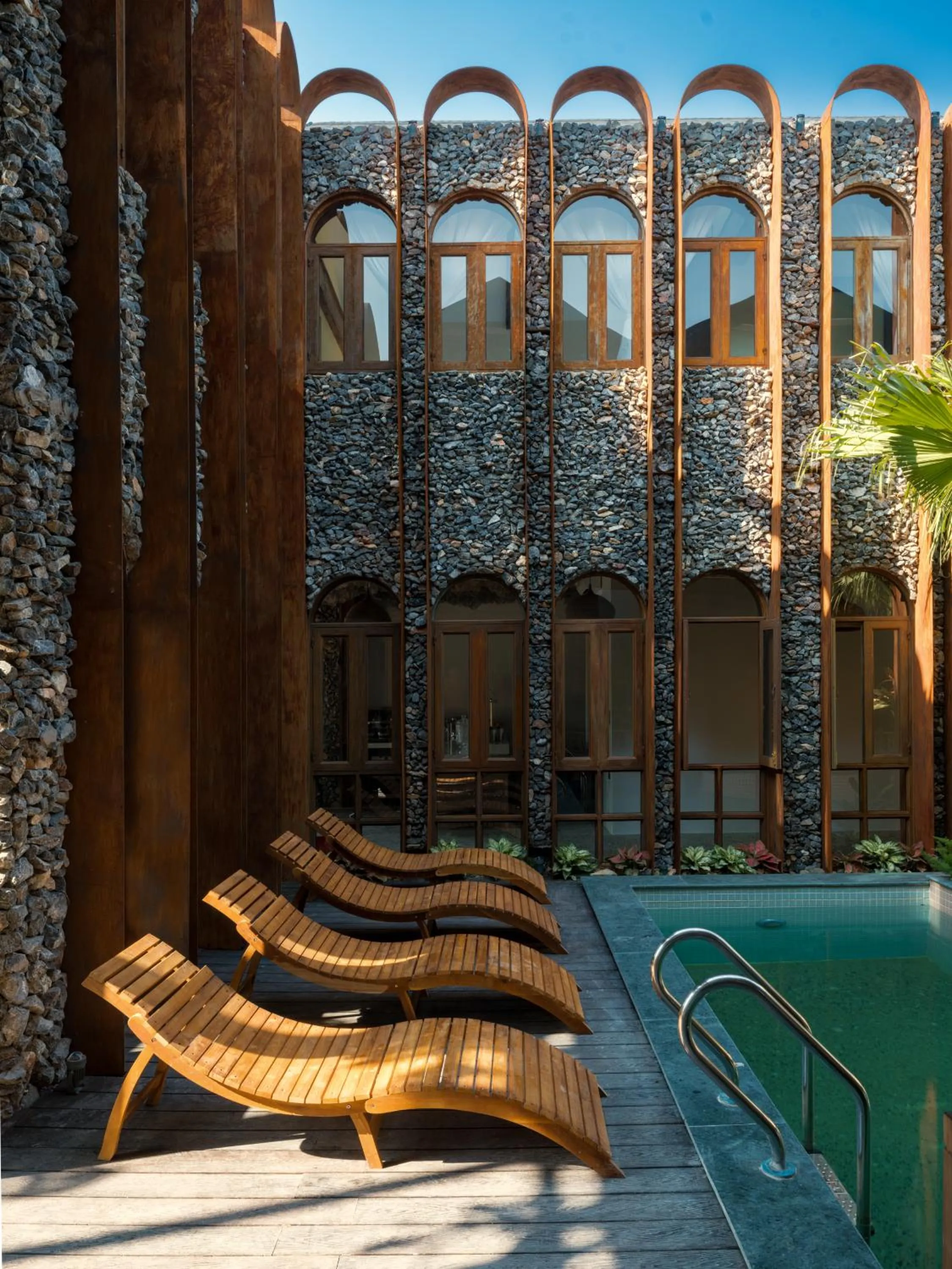 Swimming pool in Ailee Villa&Hotel TamCoc