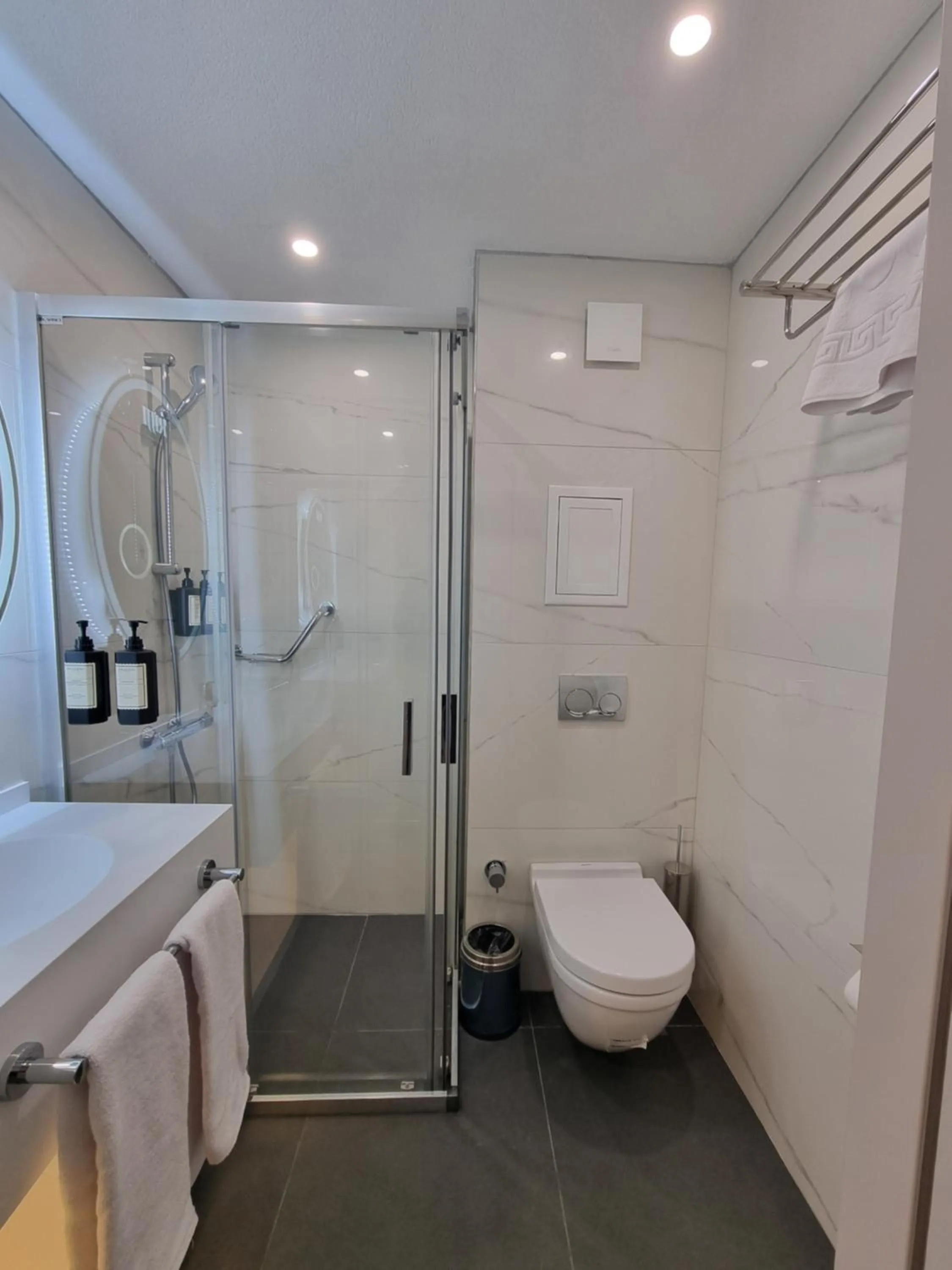 Shower in RIJJI HOTEL ISTANBUL OLD CiTY