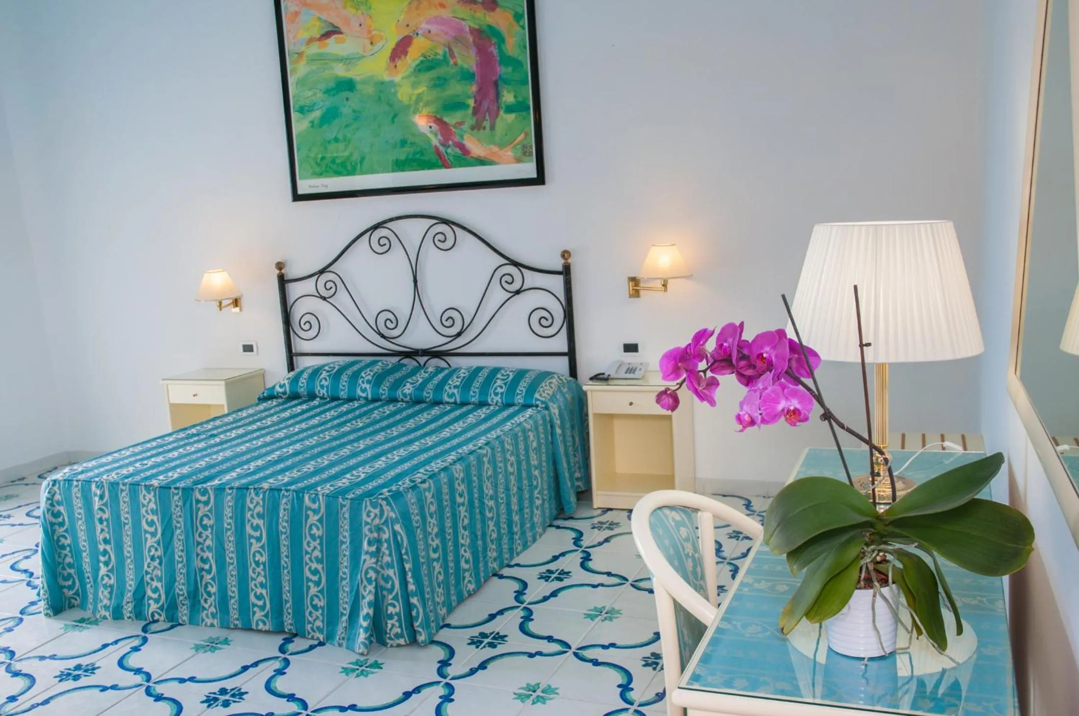 Shower, Bed in Hotel Villa Bianca