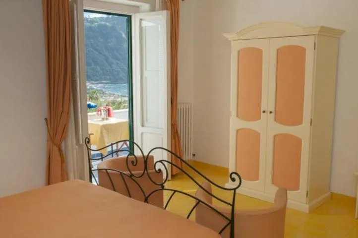 View (from property/room), Bed in Hotel Villa Bianca