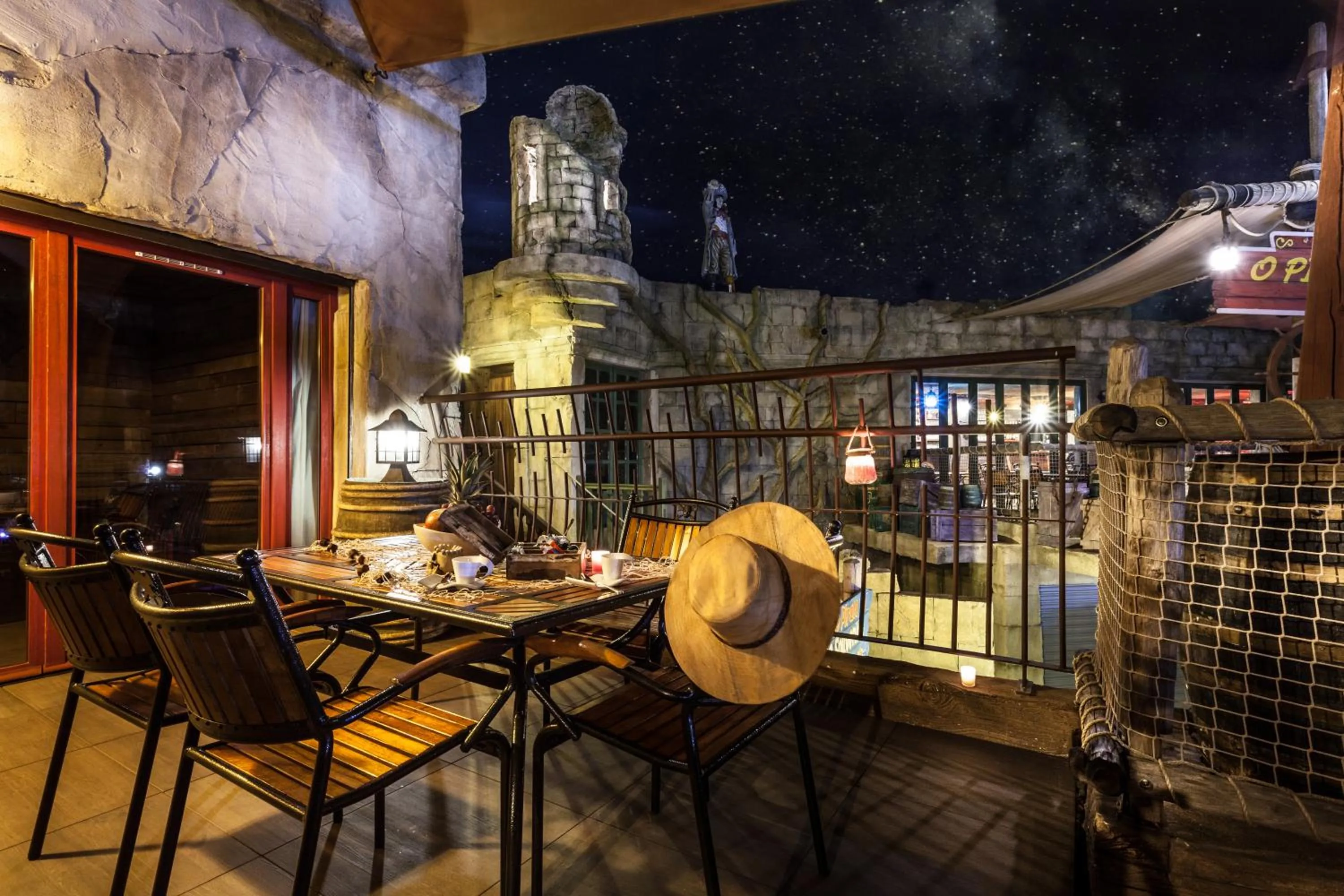 Patio in Hôtel Cap Pirate