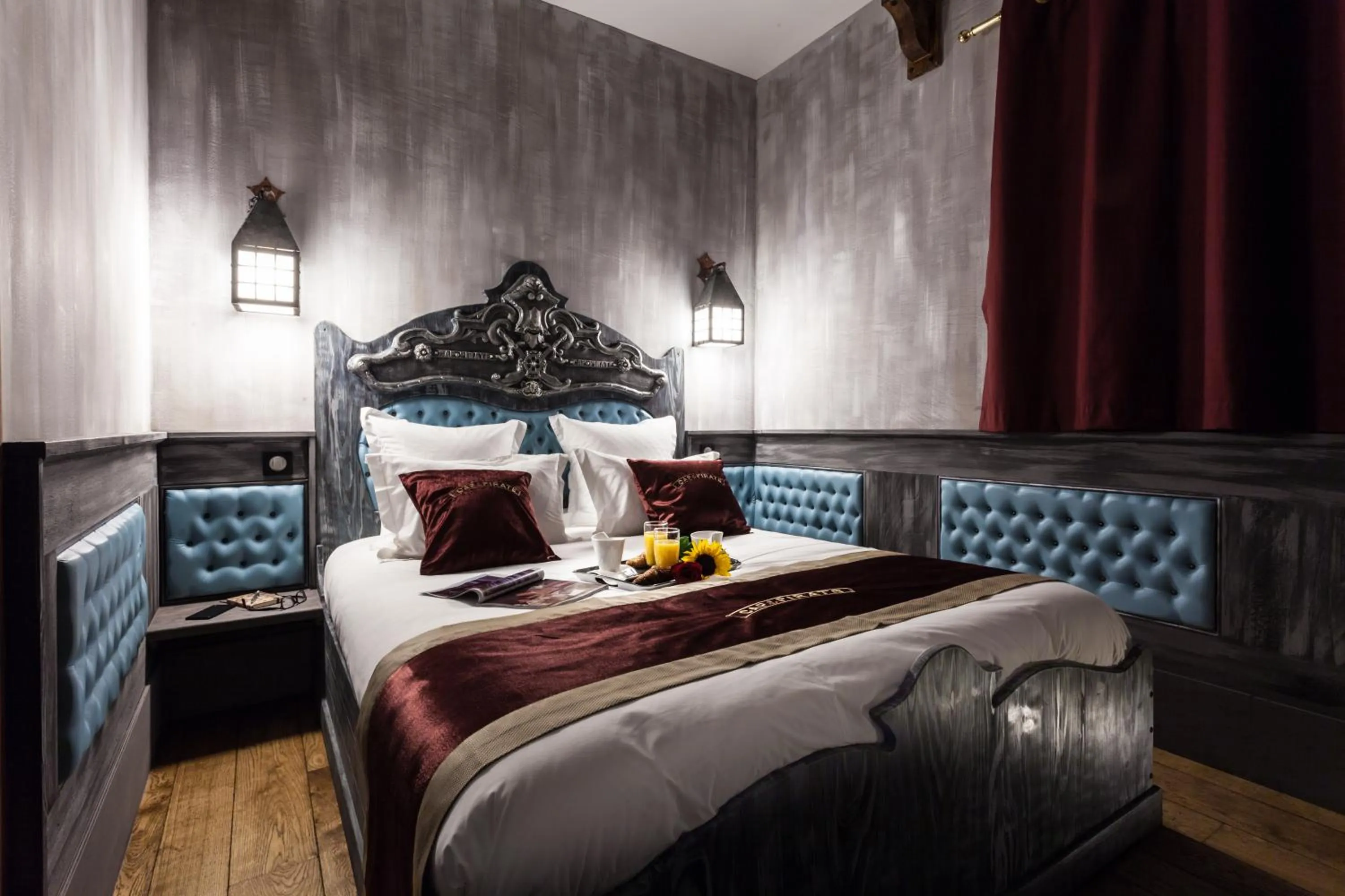 Bed in Hôtel Cap Pirate