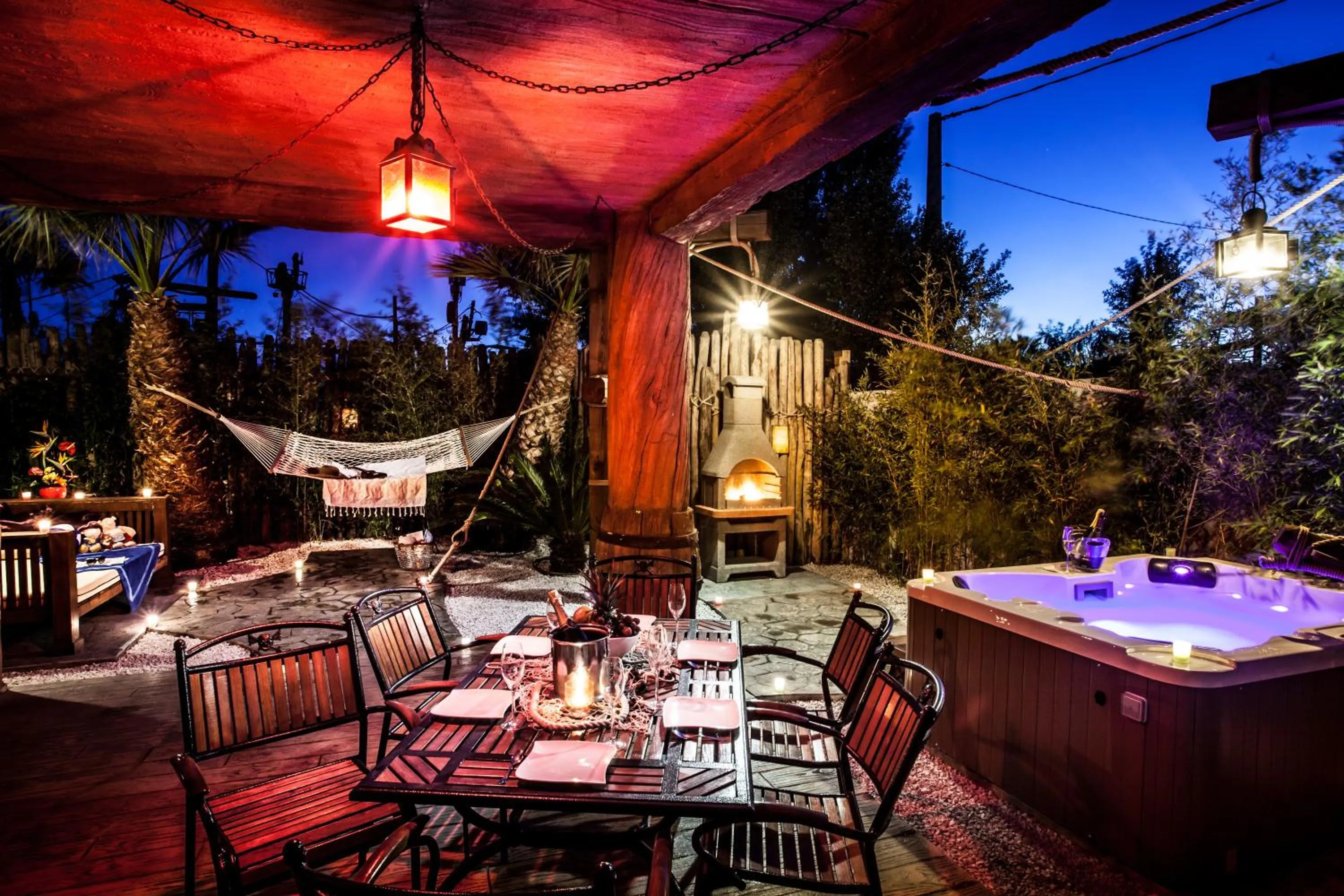 Patio in Hôtel Cap Pirate