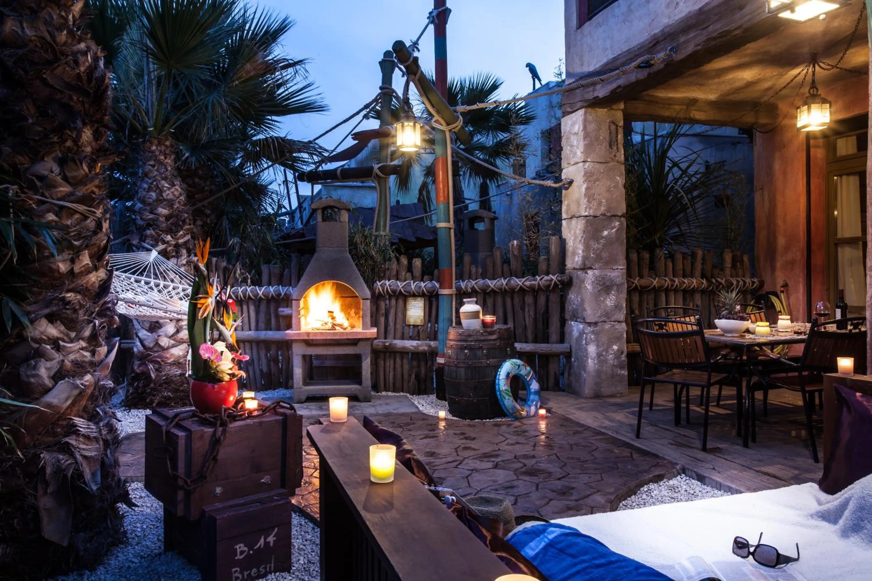 Patio in Hôtel Cap Pirate