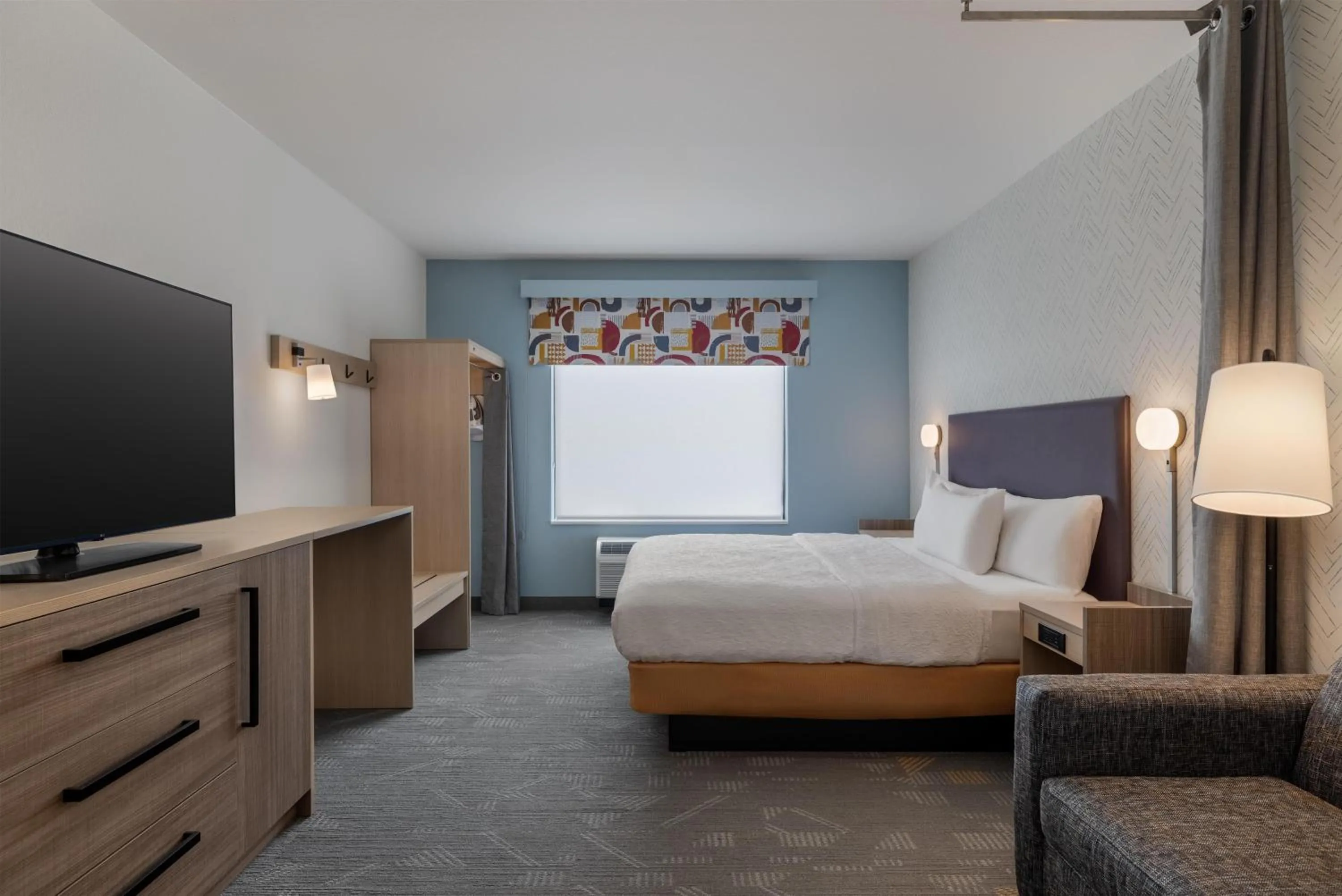 Bed in Home2 Suites By Hilton Ames