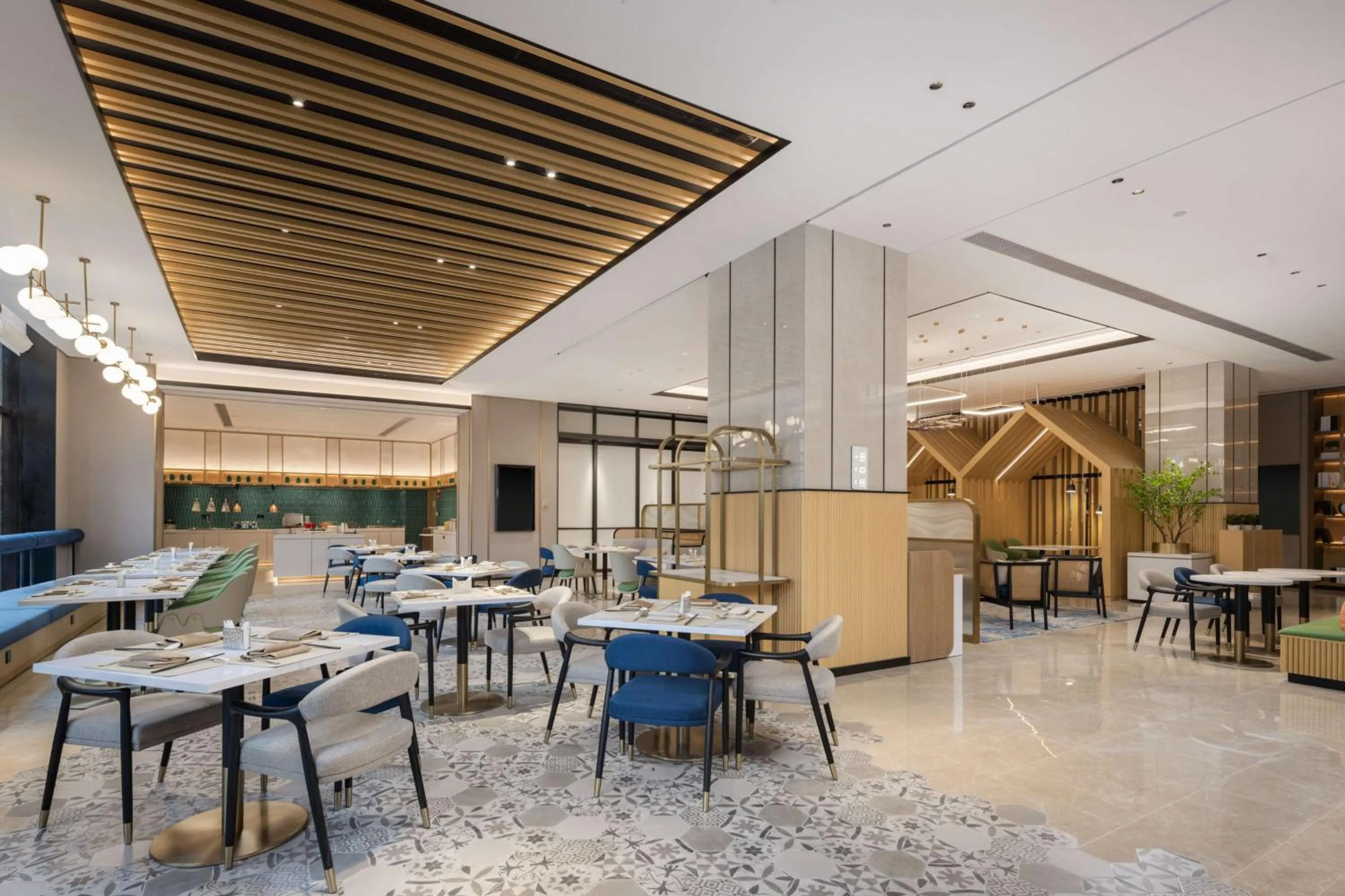 Restaurant/places to eat in Hilton Garden Inn Zhoukou Huaiyang