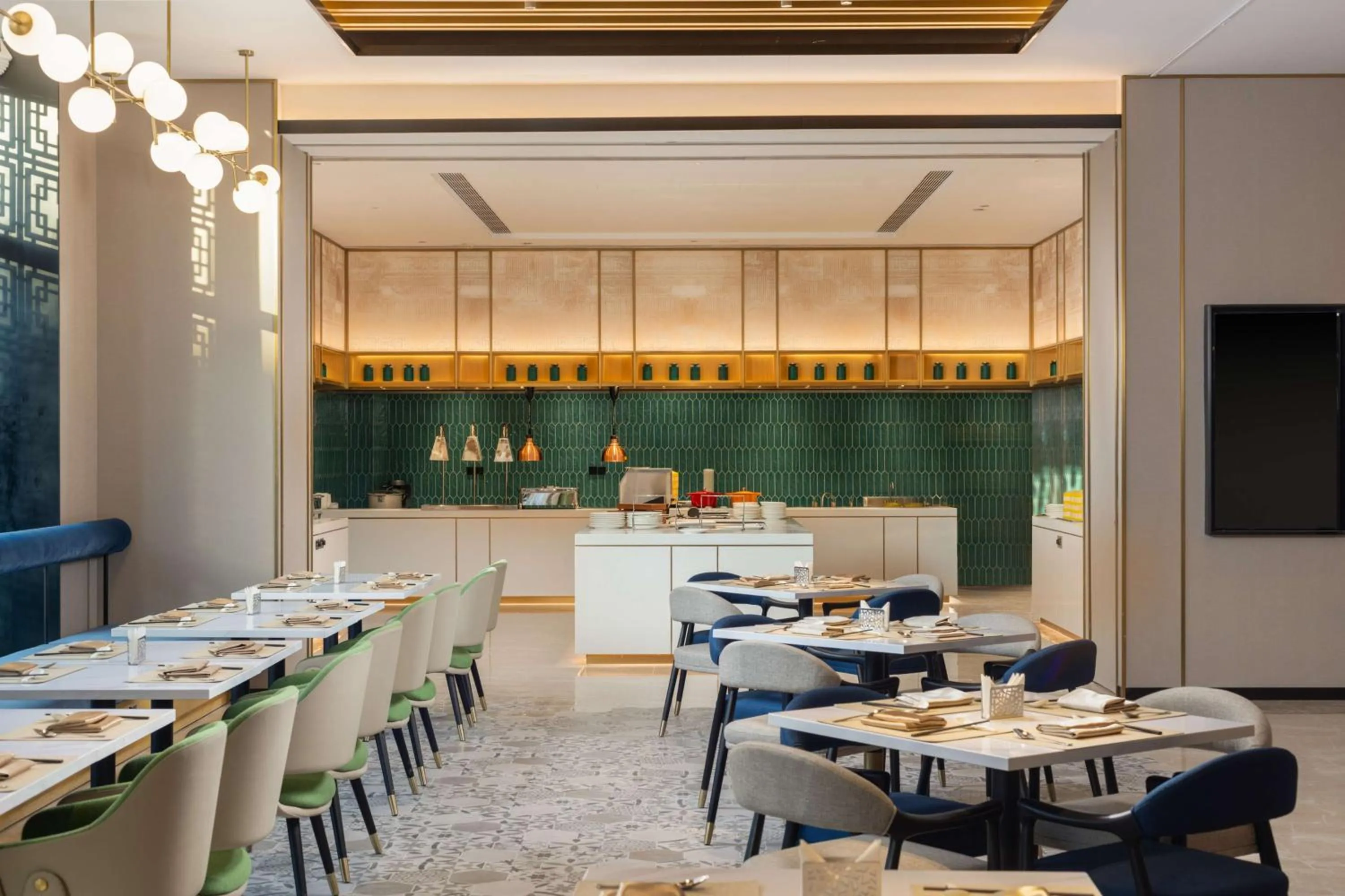 Restaurant/places to eat in Hilton Garden Inn Zhoukou Huaiyang