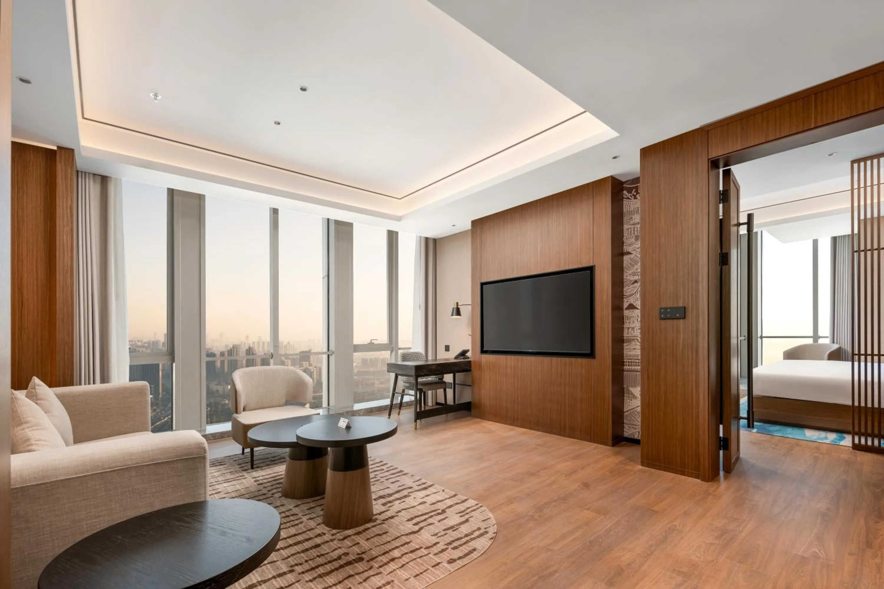 Communal lounge/ TV room, Bed in Hilton Garden Inn Hefei Feixi