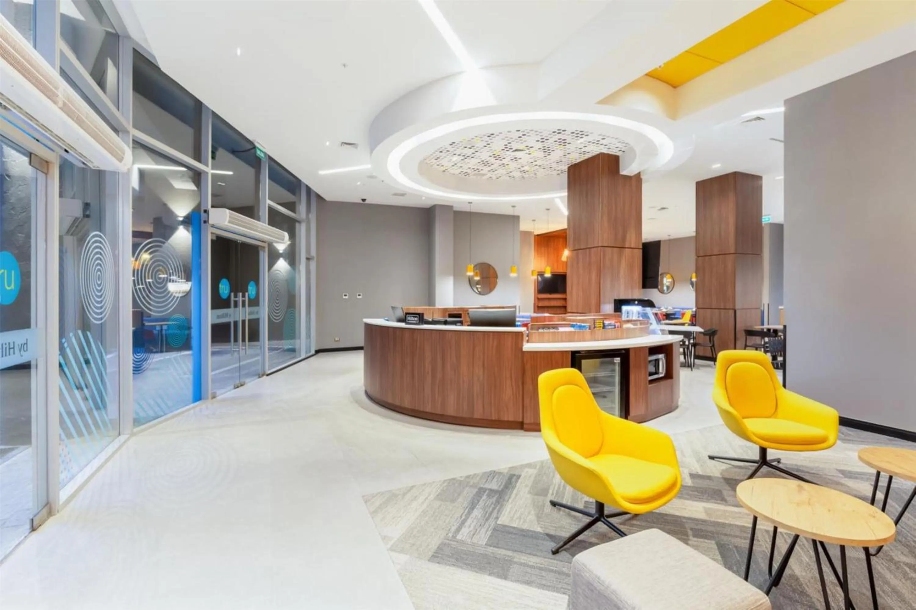 Lobby or reception in Tru By Hilton Chillan Ferrat