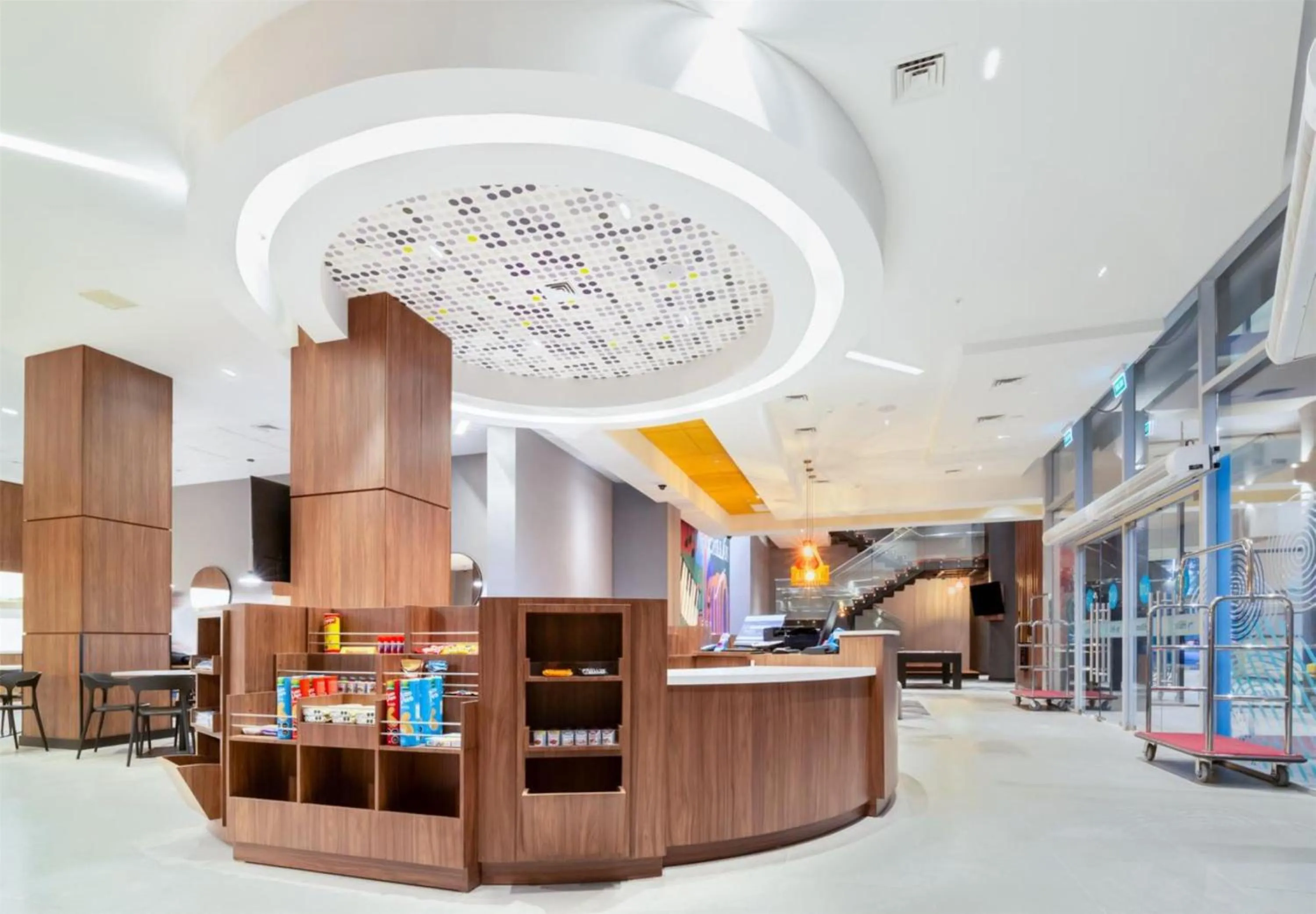 Lobby or reception in Tru By Hilton Chillan Ferrat