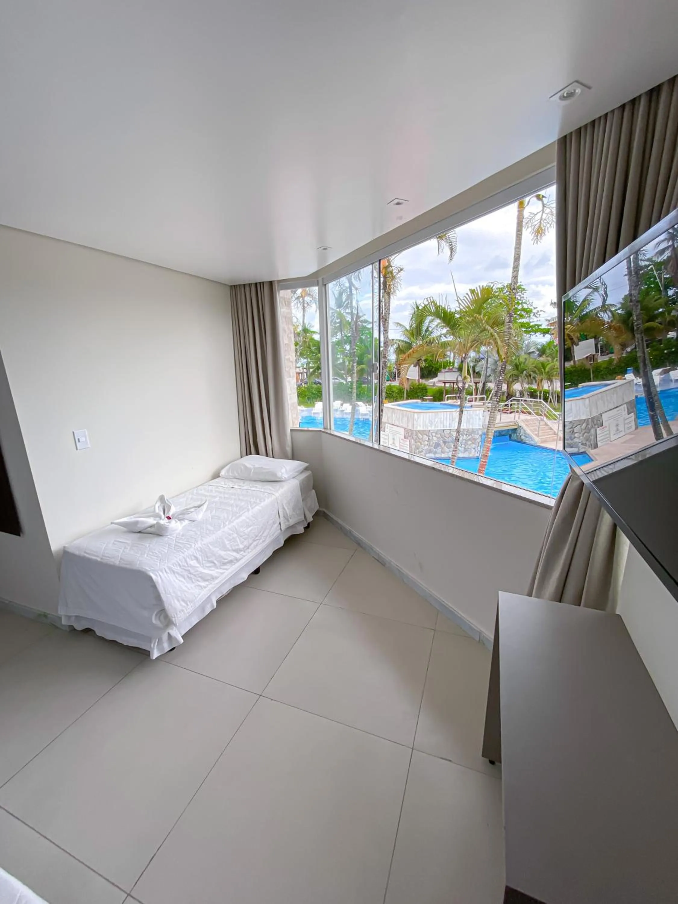 Bed in Bosque do Porto Praia Hotel