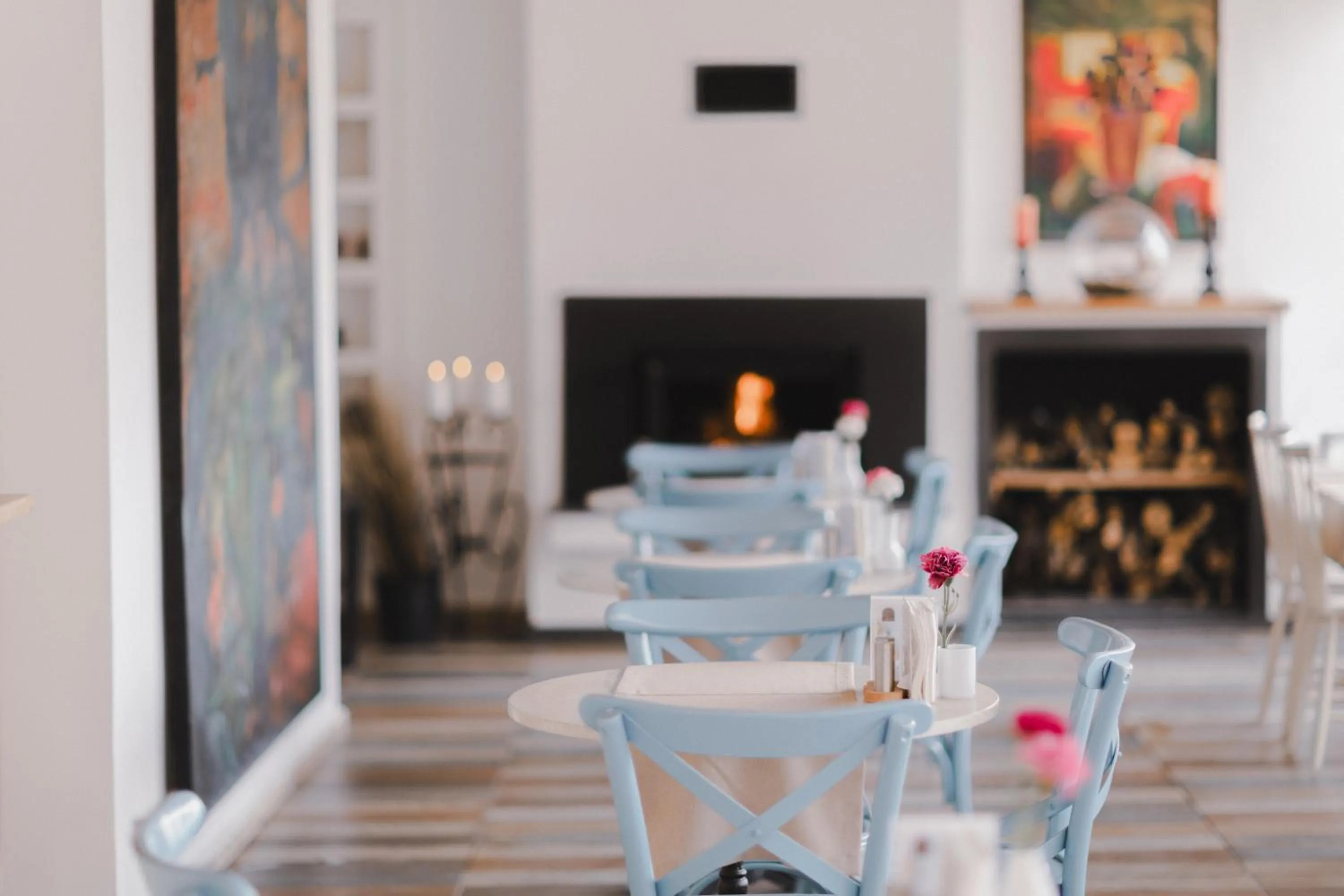 Restaurant/places to eat in MB City Hotel