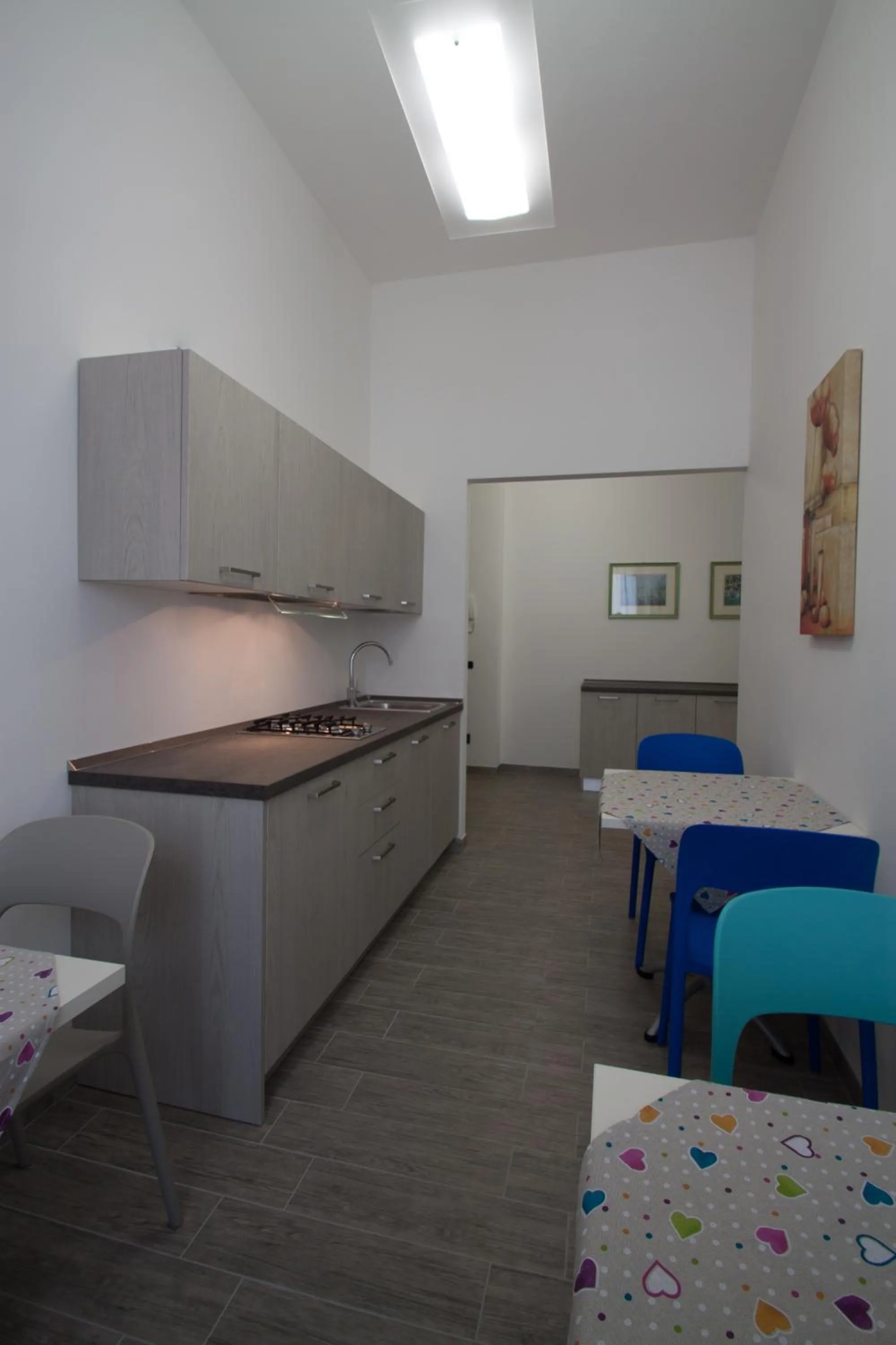 Communal kitchen in Palazzo di Primavera Guest House