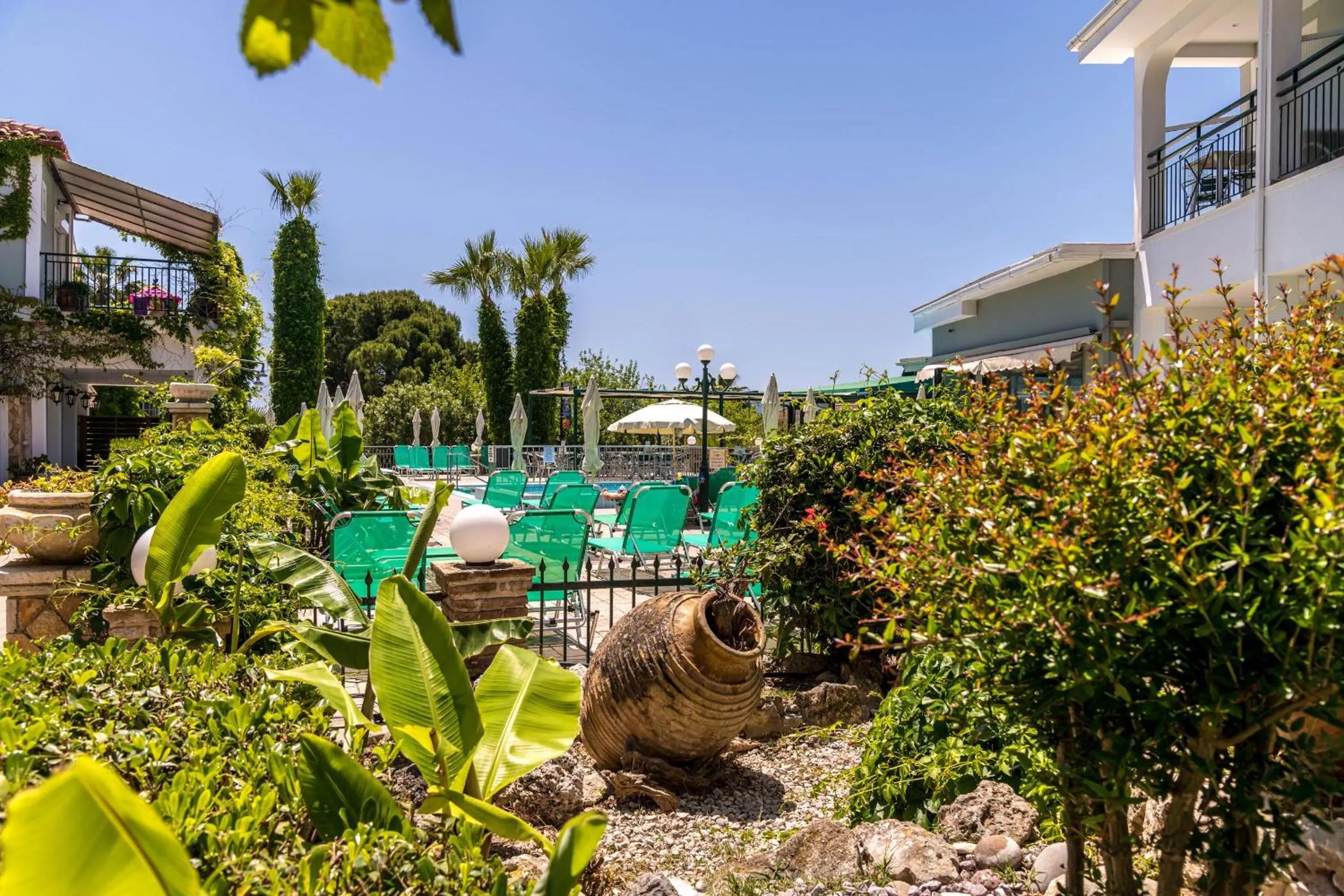 Swimming pool in Sofia's Hotel