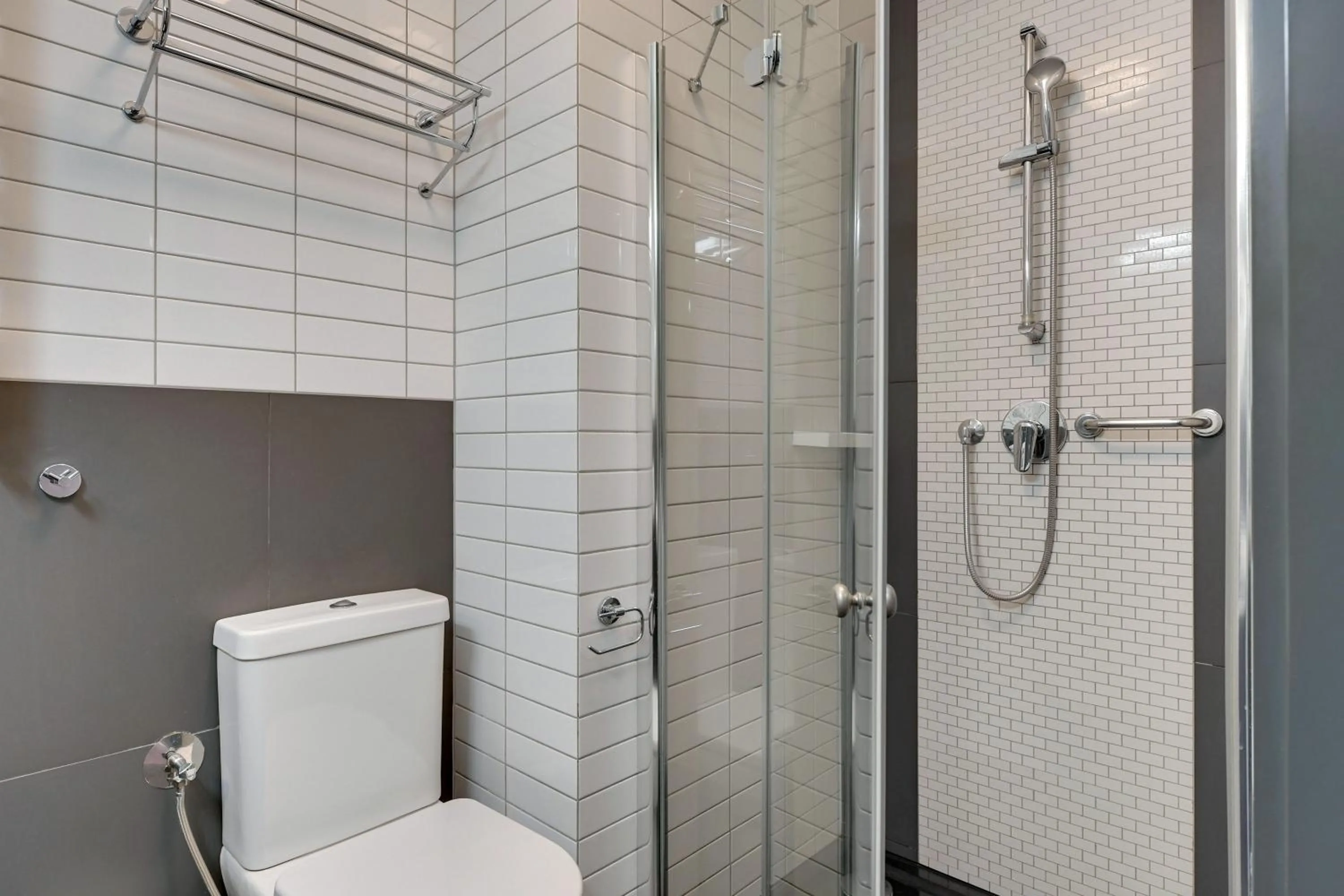 Bathroom in So Stay Bed & Breakfast - Self Check-in