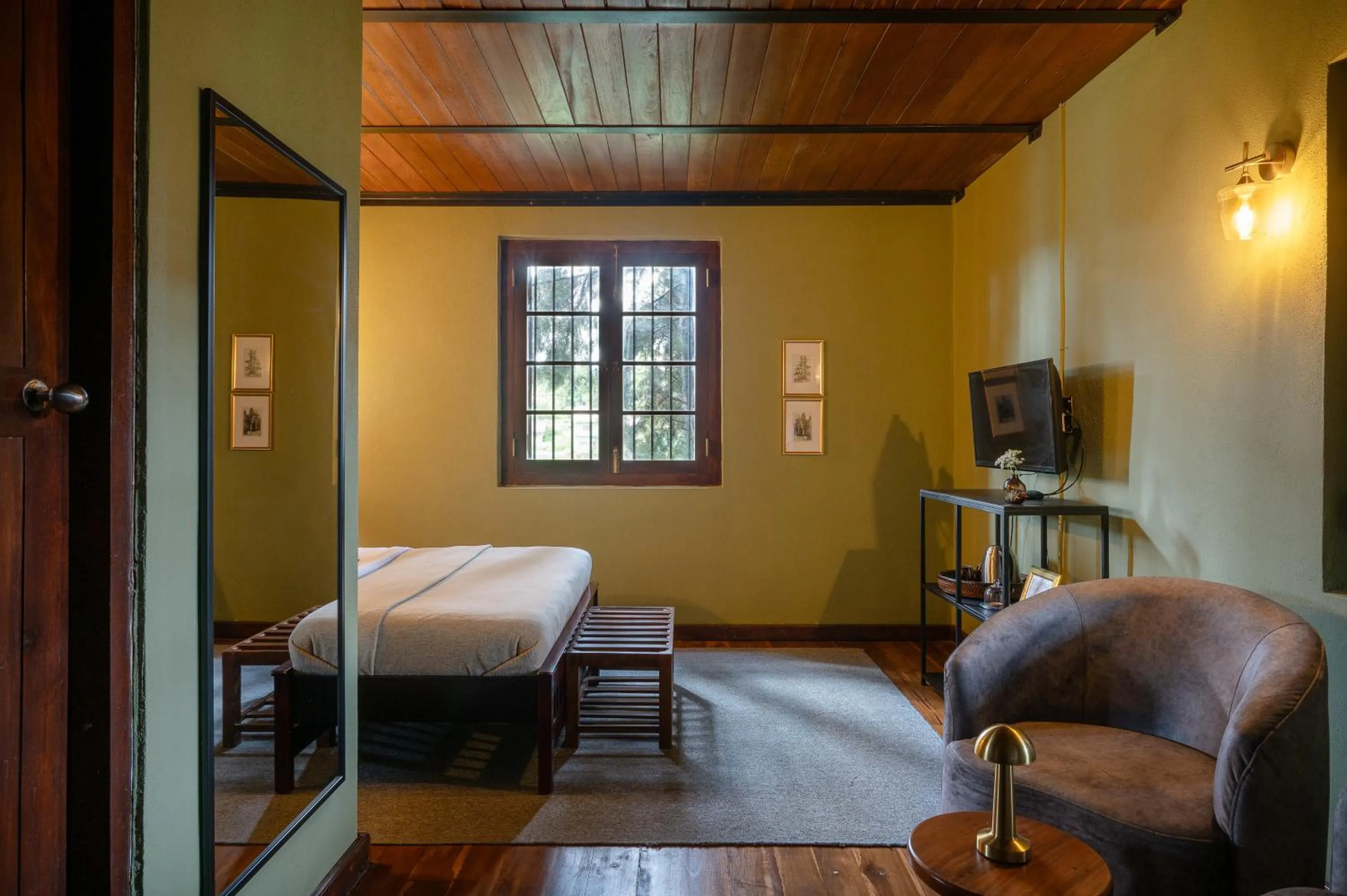 Bed in Tathya Hills - Luxe Garden Retreat In The Hills