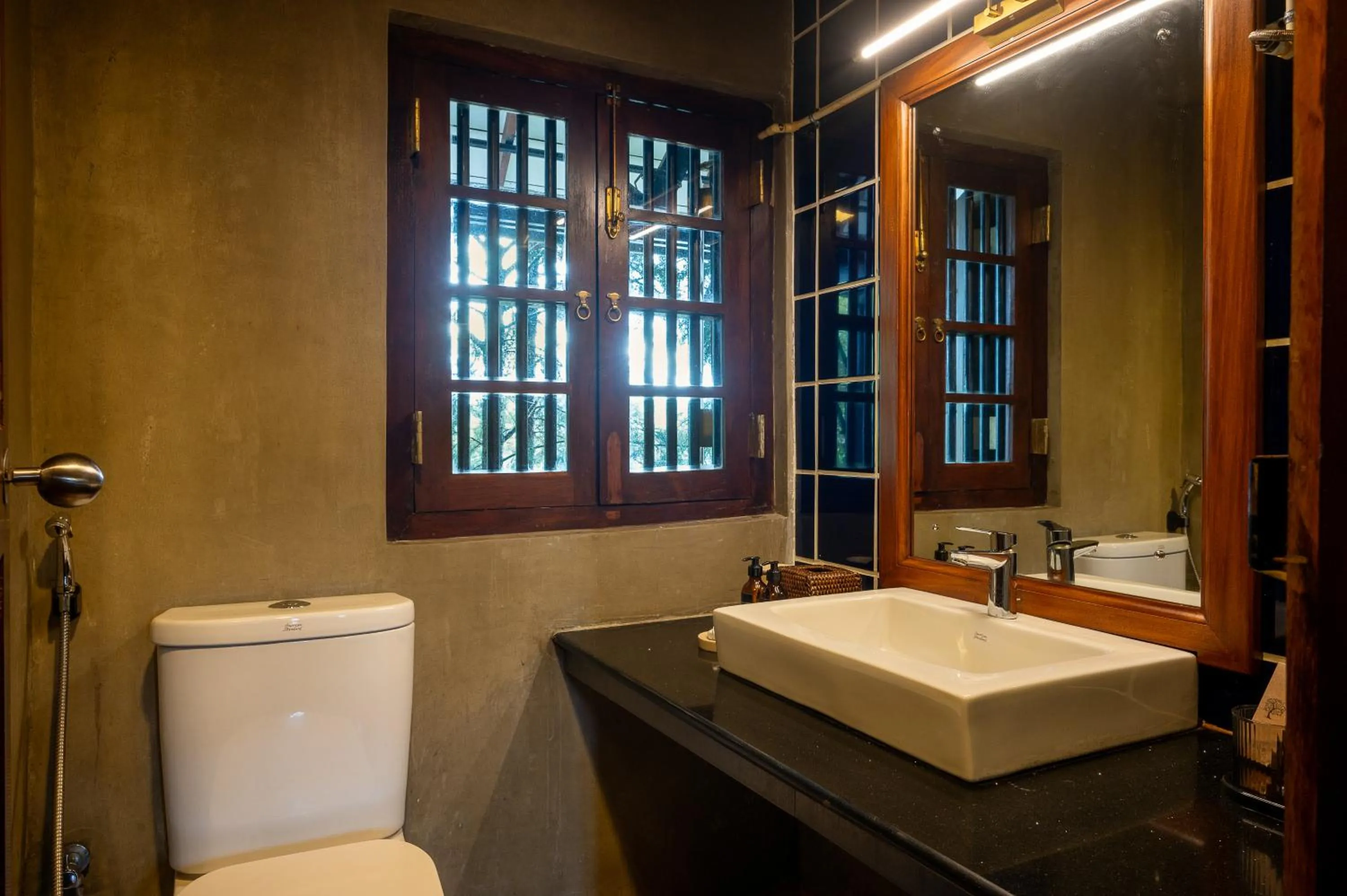 Tathya Hills - Luxe Garden Retreat In The Hills