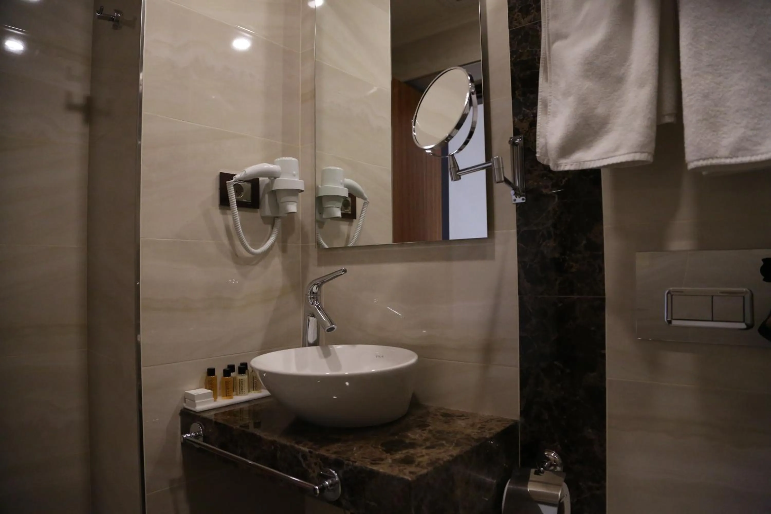 Bathroom in Fimka Hotel