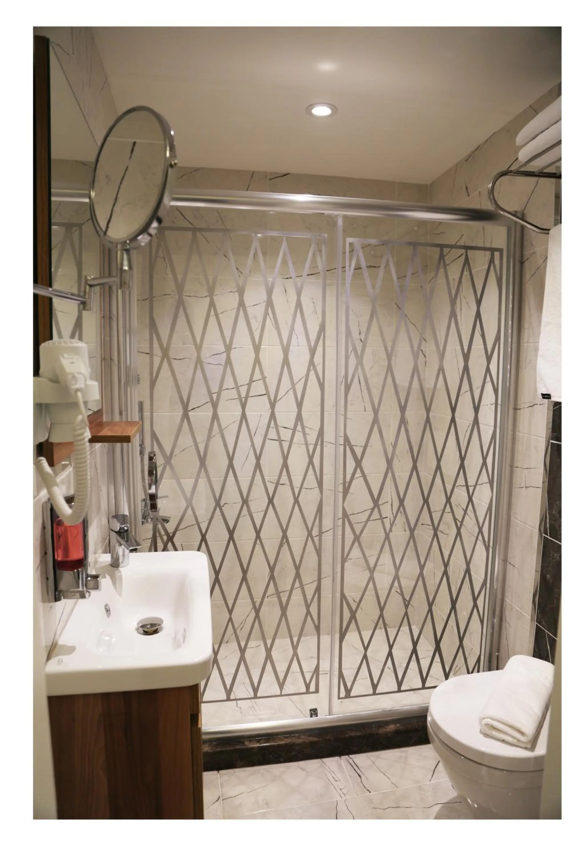 Shower in Fimka Hotel