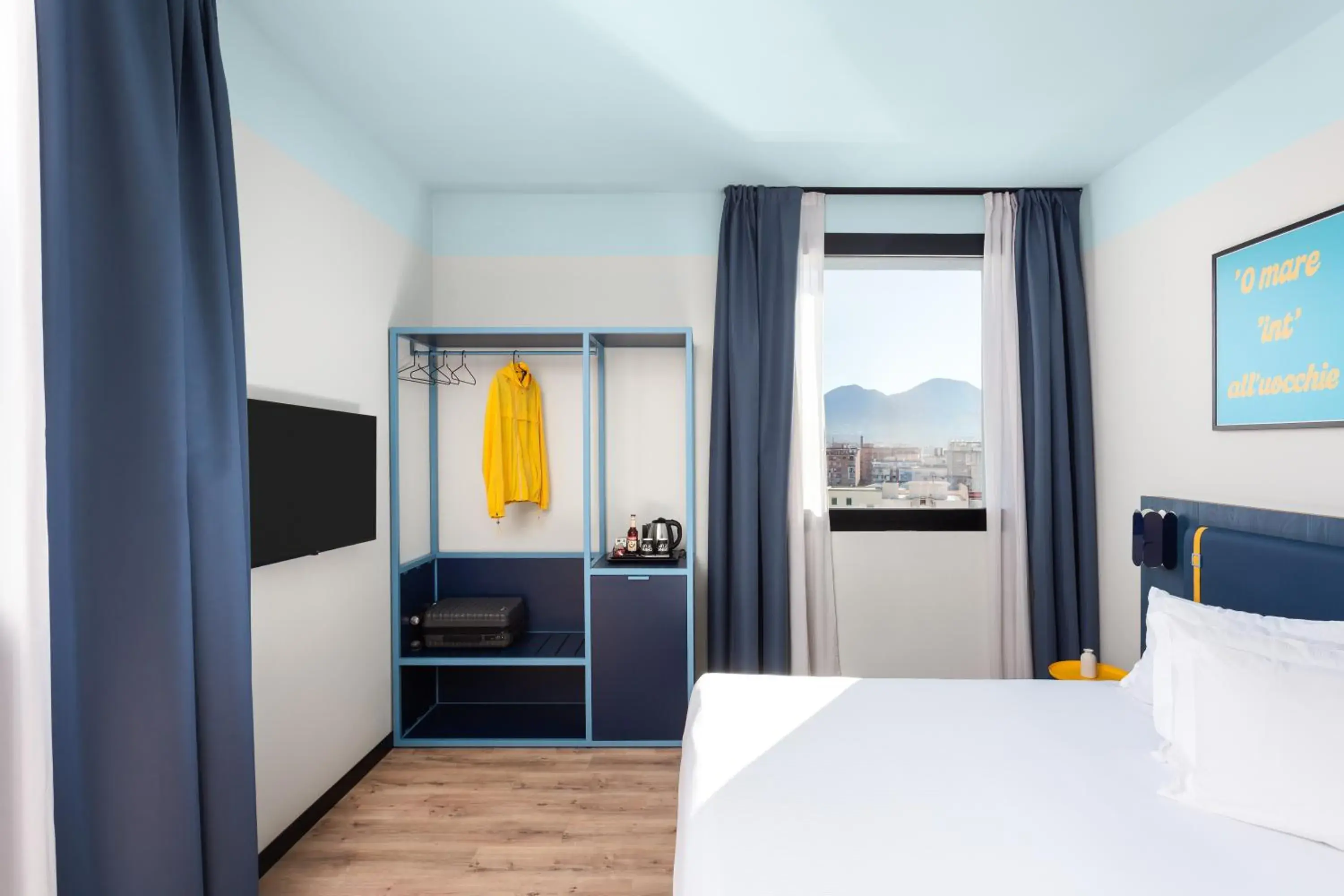 Double or Twin Room in CX Naples Centrale Double or Twin Room in CX Naples Centrale