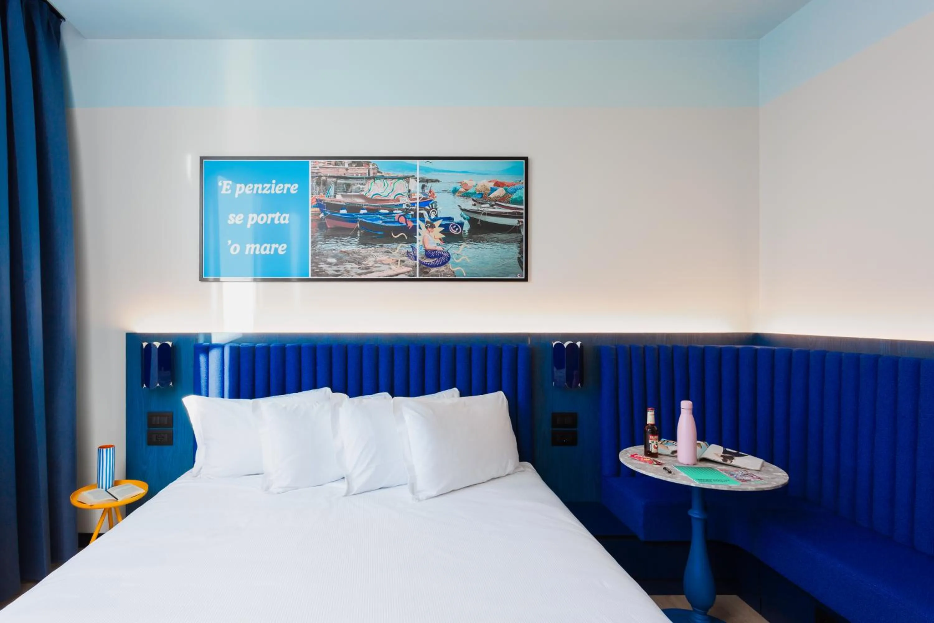 Bedroom, Bed in CX Naples Centrale