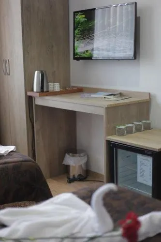 TV and multimedia, Bed in Abisso Hotel