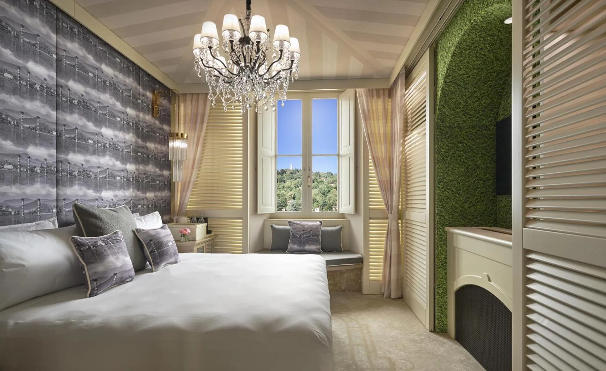 Bed in Nuvole Garden Hotel