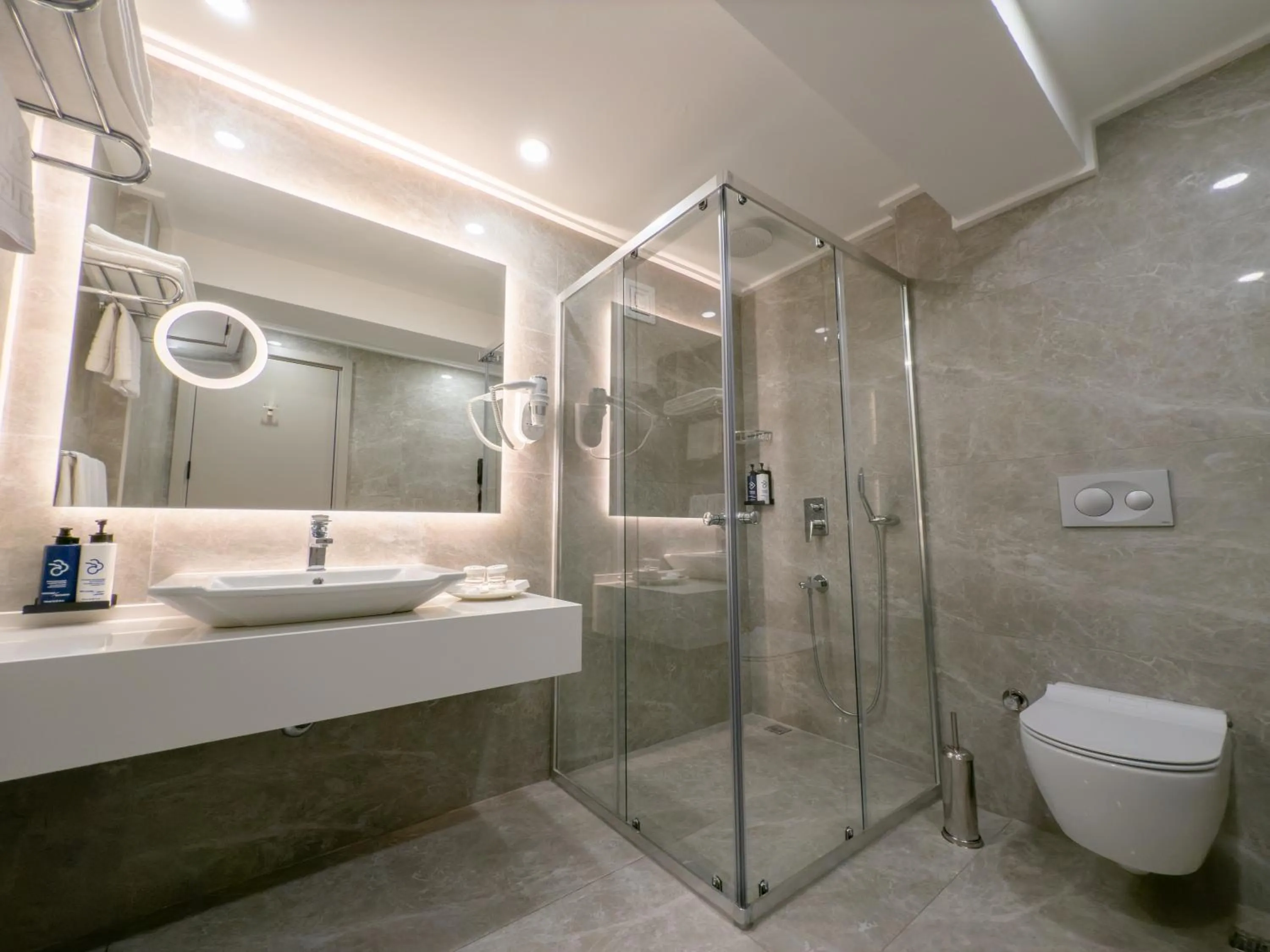 Shower in Dedeman Adana