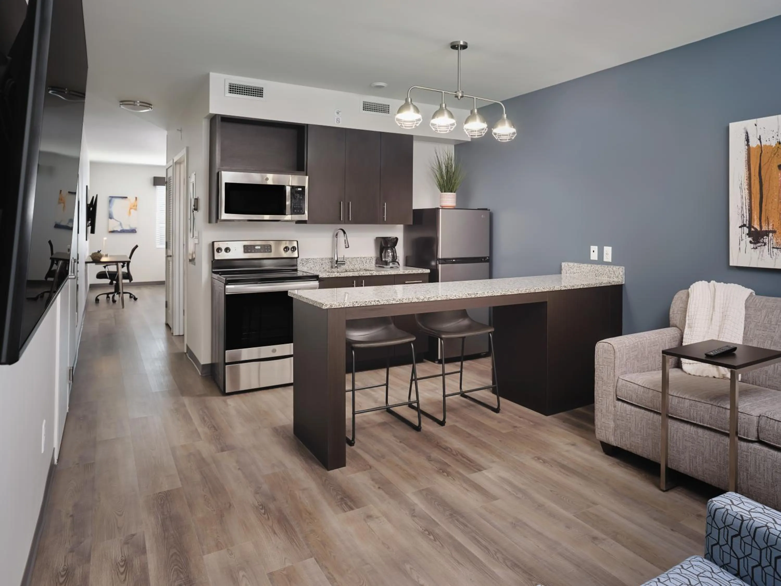 stayAPT Suites Atlanta-Newnan