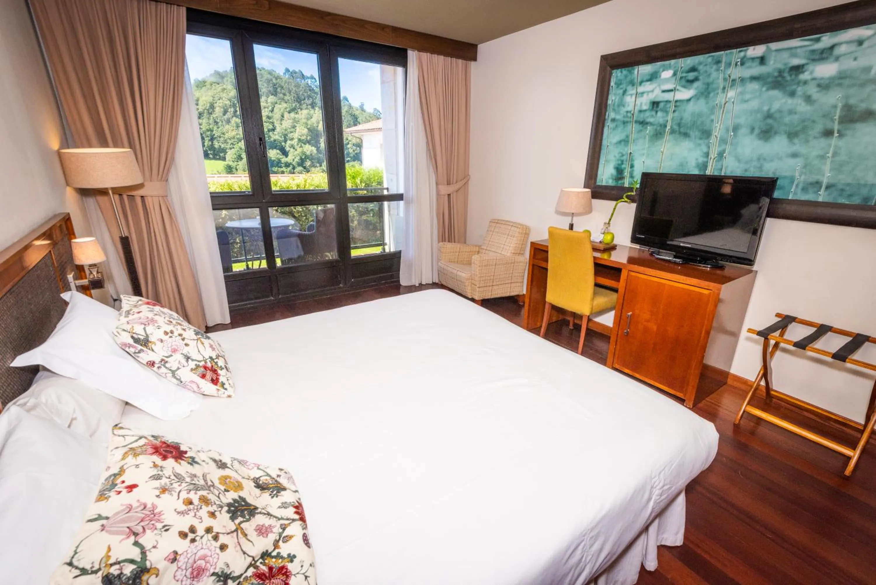 Bed in Hosteria de Torazo Nature Hotel & Spa