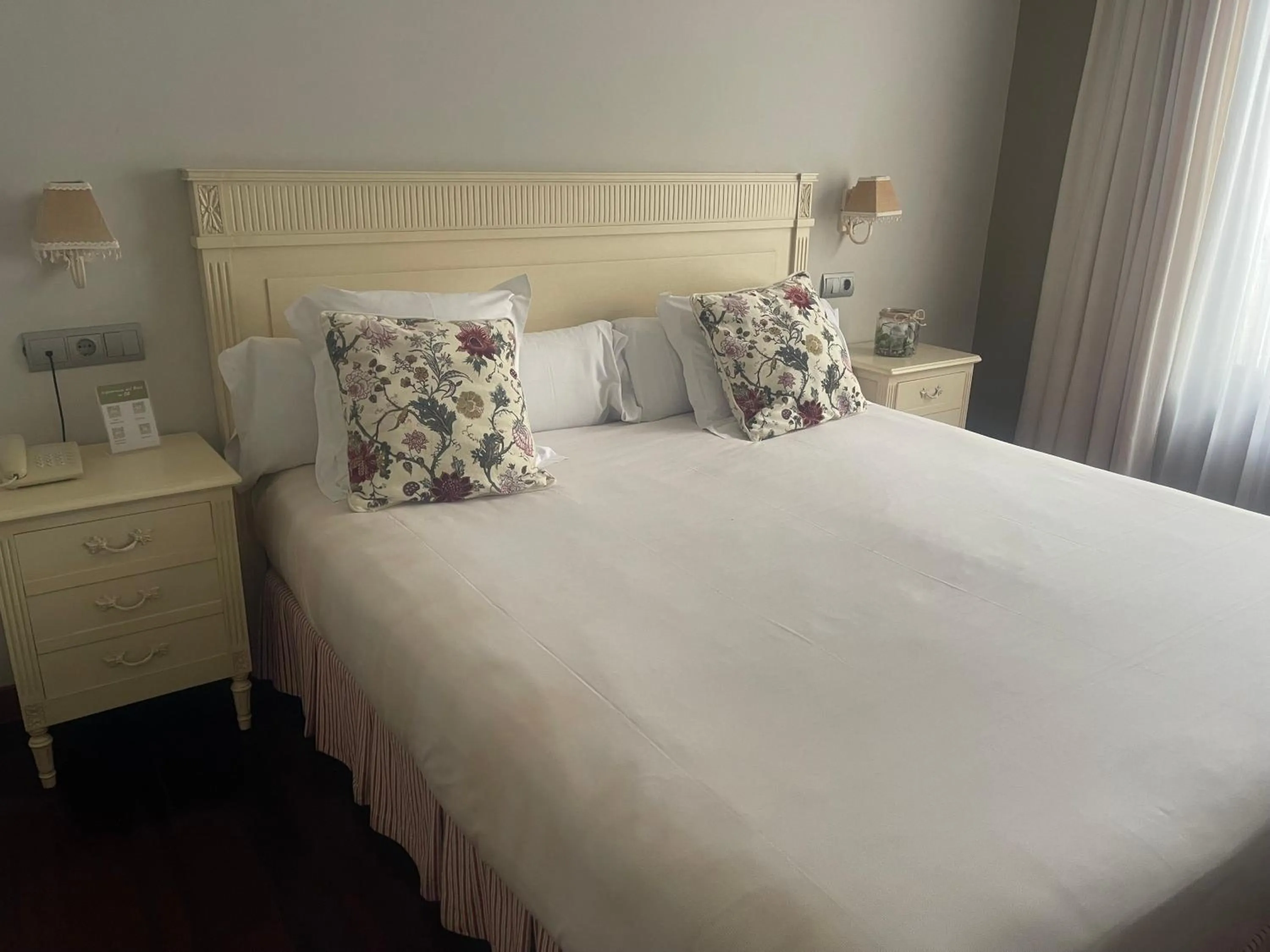 Bed in Hosteria de Torazo Nature Hotel & Spa