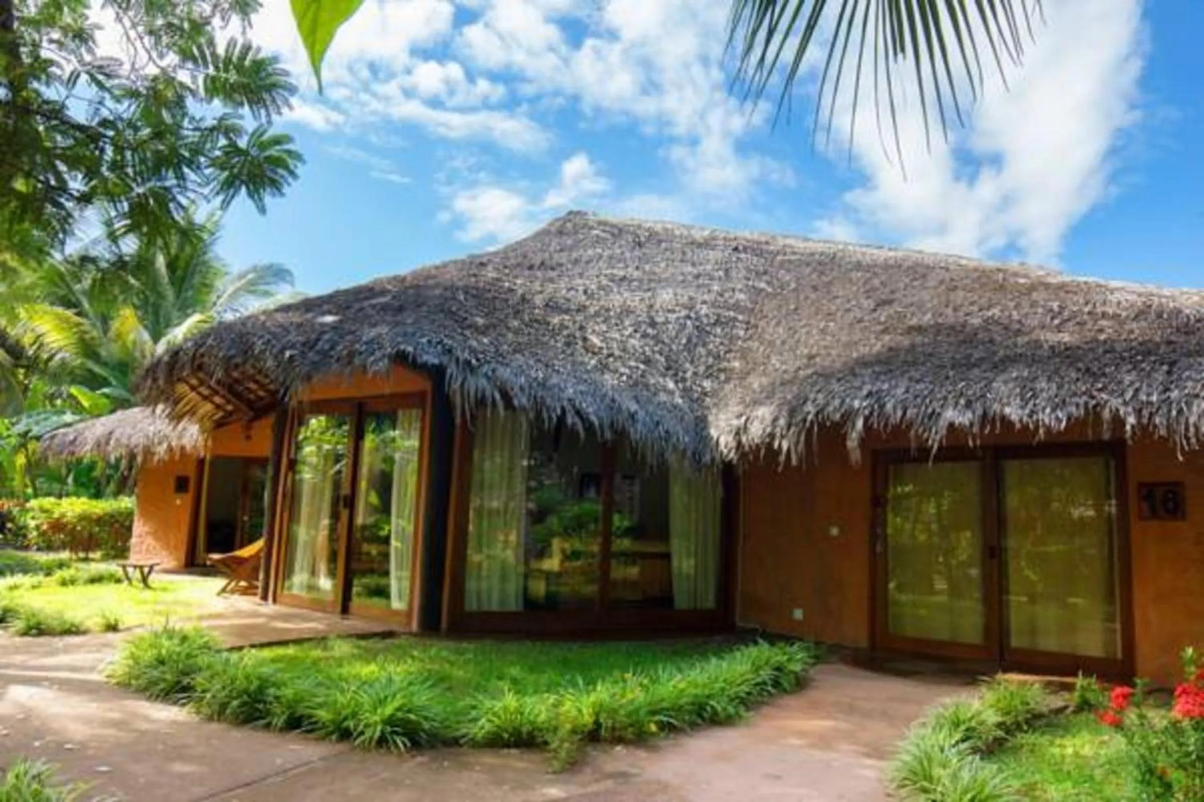 Facade/entrance in Ravintsara Wellness Hotel