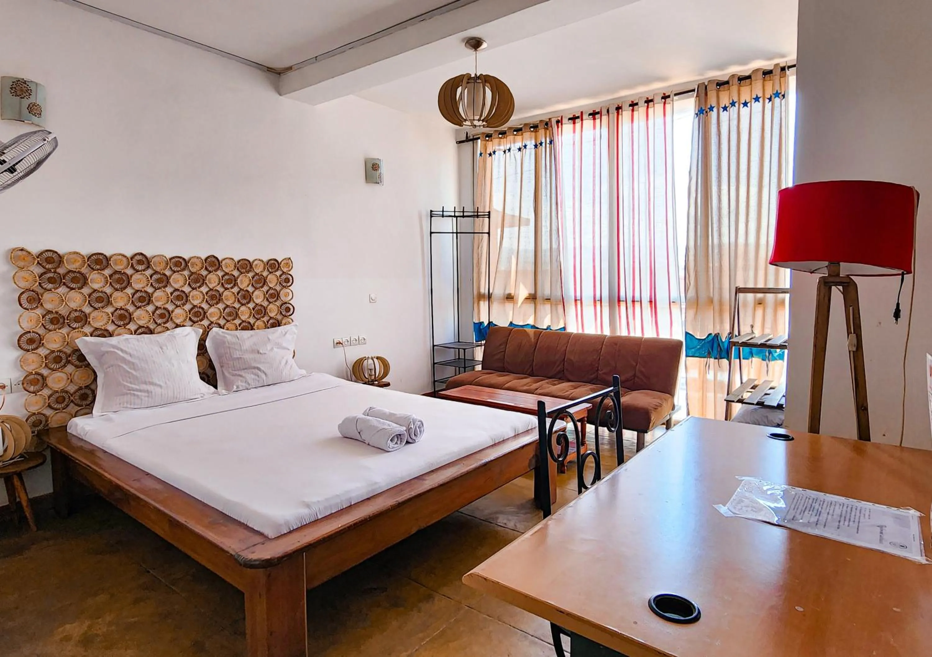 Deluxe Double Room with Balcony in La Casa Di Luna - Hotel with Pool and Restaurant in Antananarivo