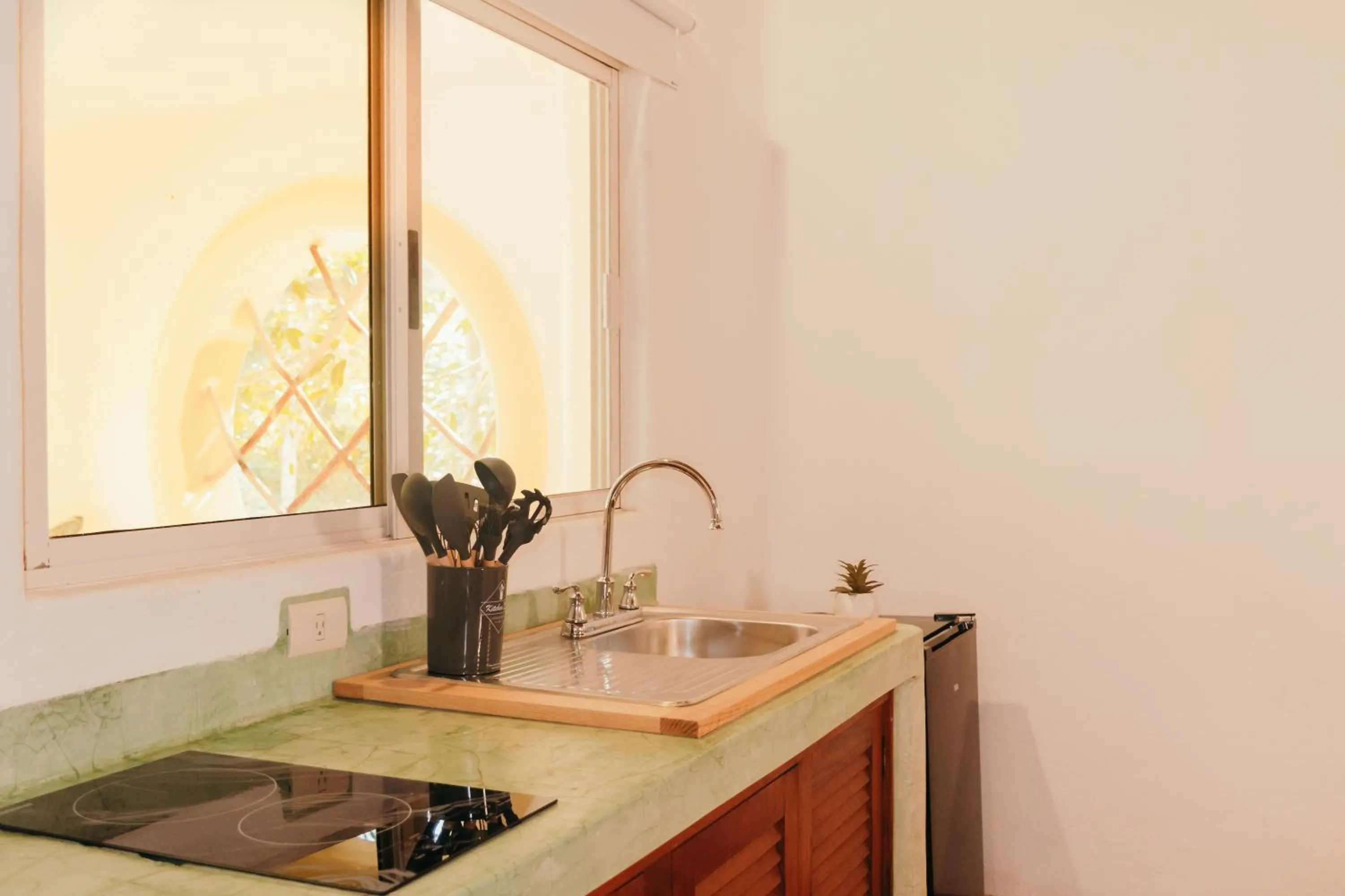 Kitchen or kitchenette in Casa Real Sayulita Hotel Boutique