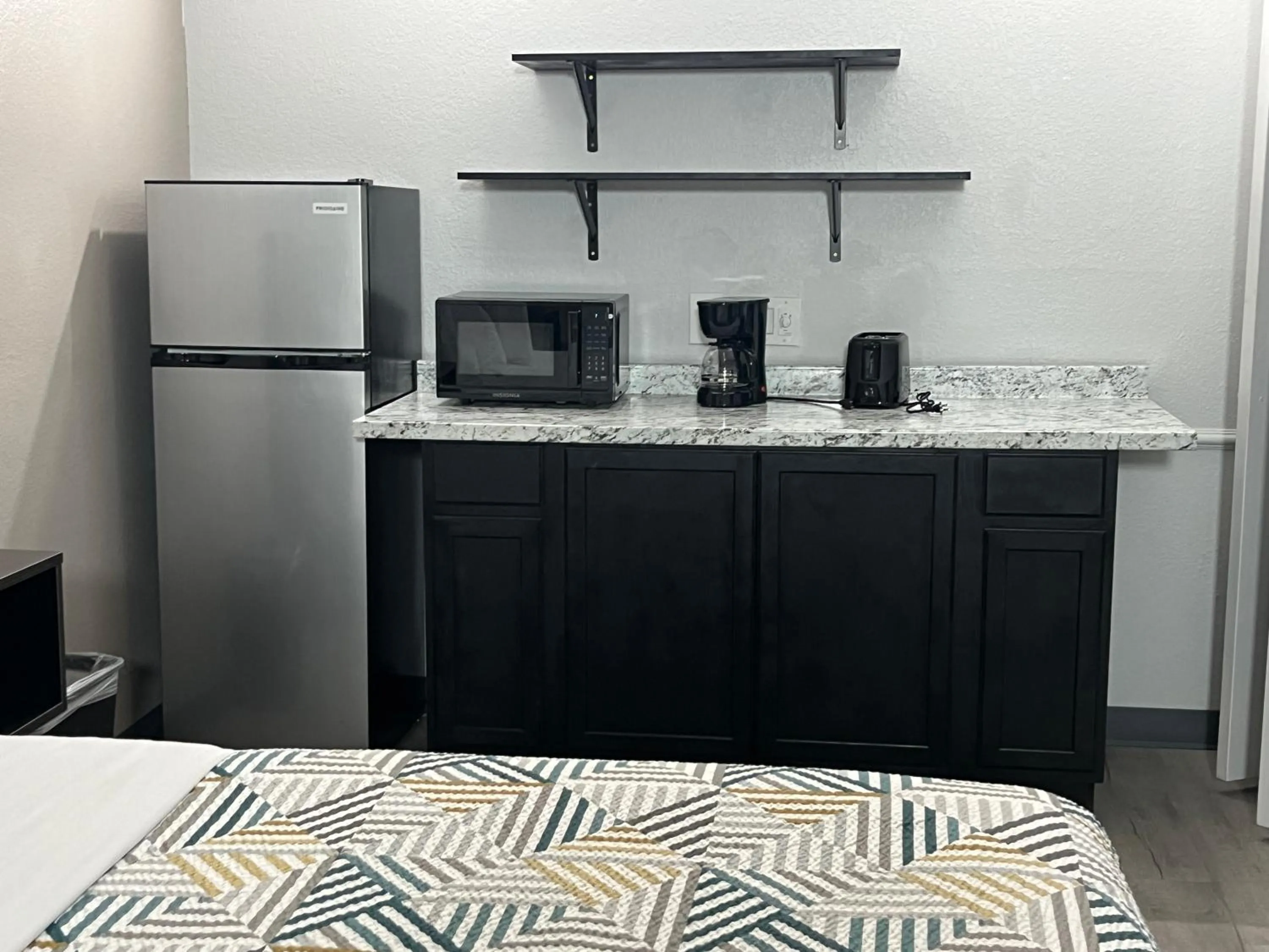 Bedroom in Studio 6 Phoenix, AZ Midtown