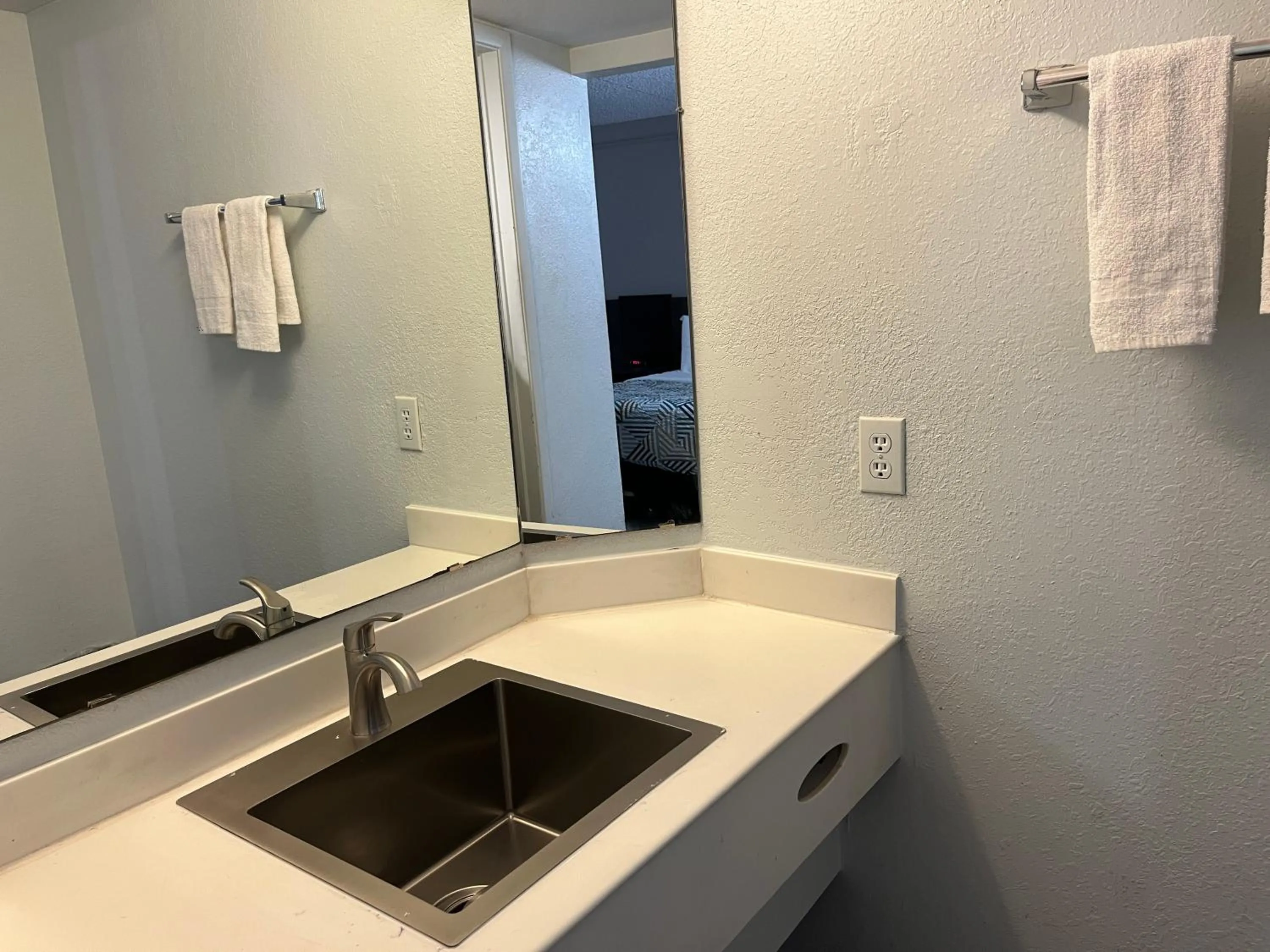 Bathroom in Studio 6 Phoenix, AZ Midtown