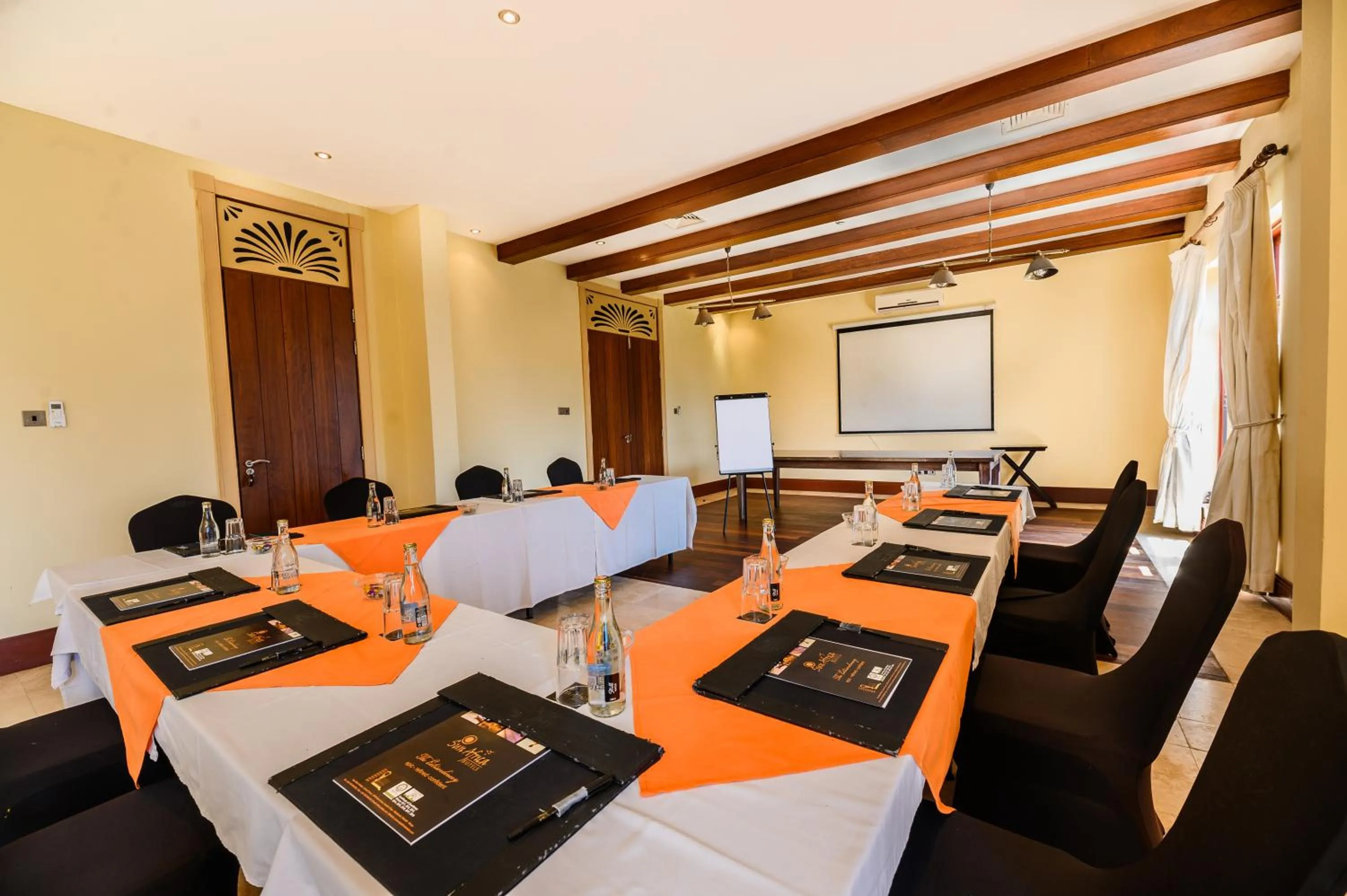 Meeting/conference room in Cocoa Boutique Hotel