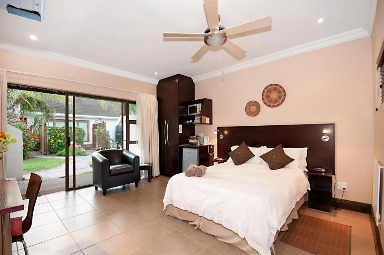 Bed in Africa Beach B&B