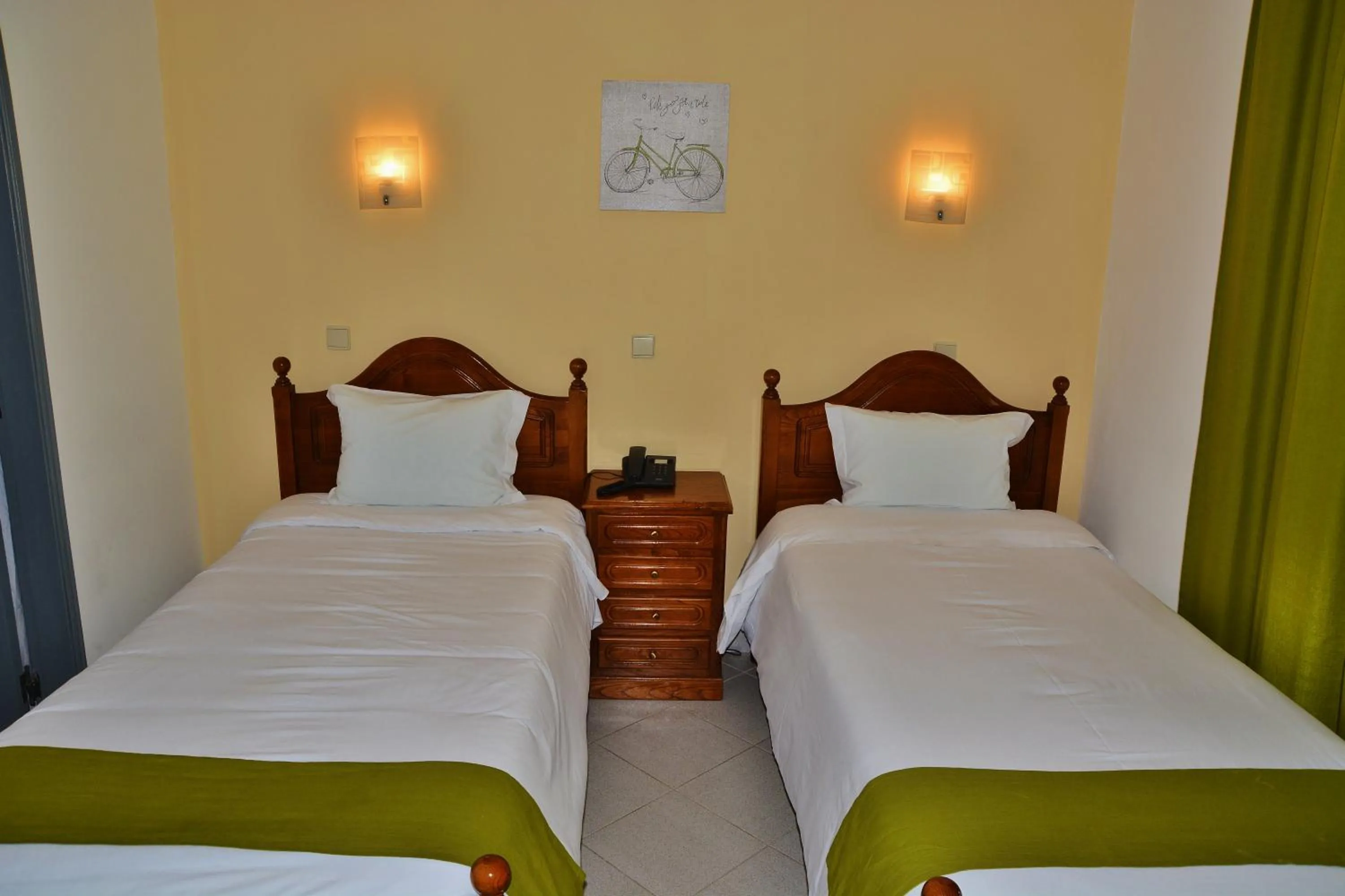 Bed in Residencial A Doca