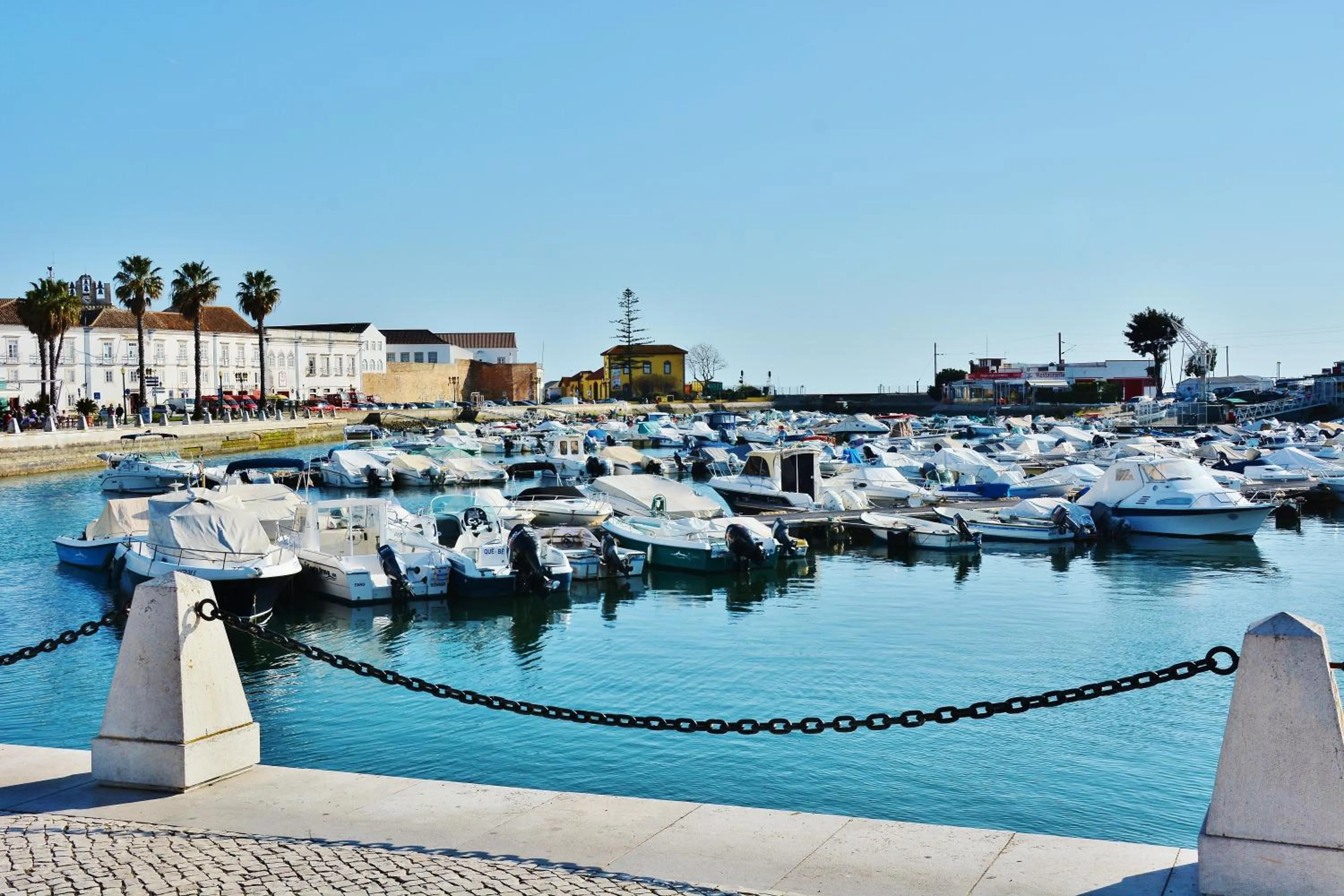 Day in Residencial A Doca