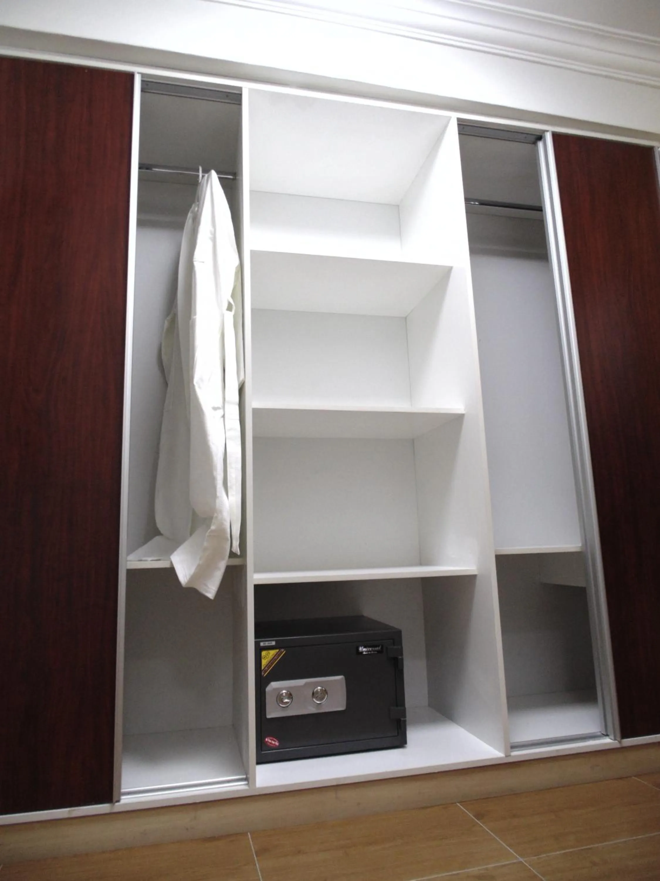 Decorative detail in Eagle Palace Hotel