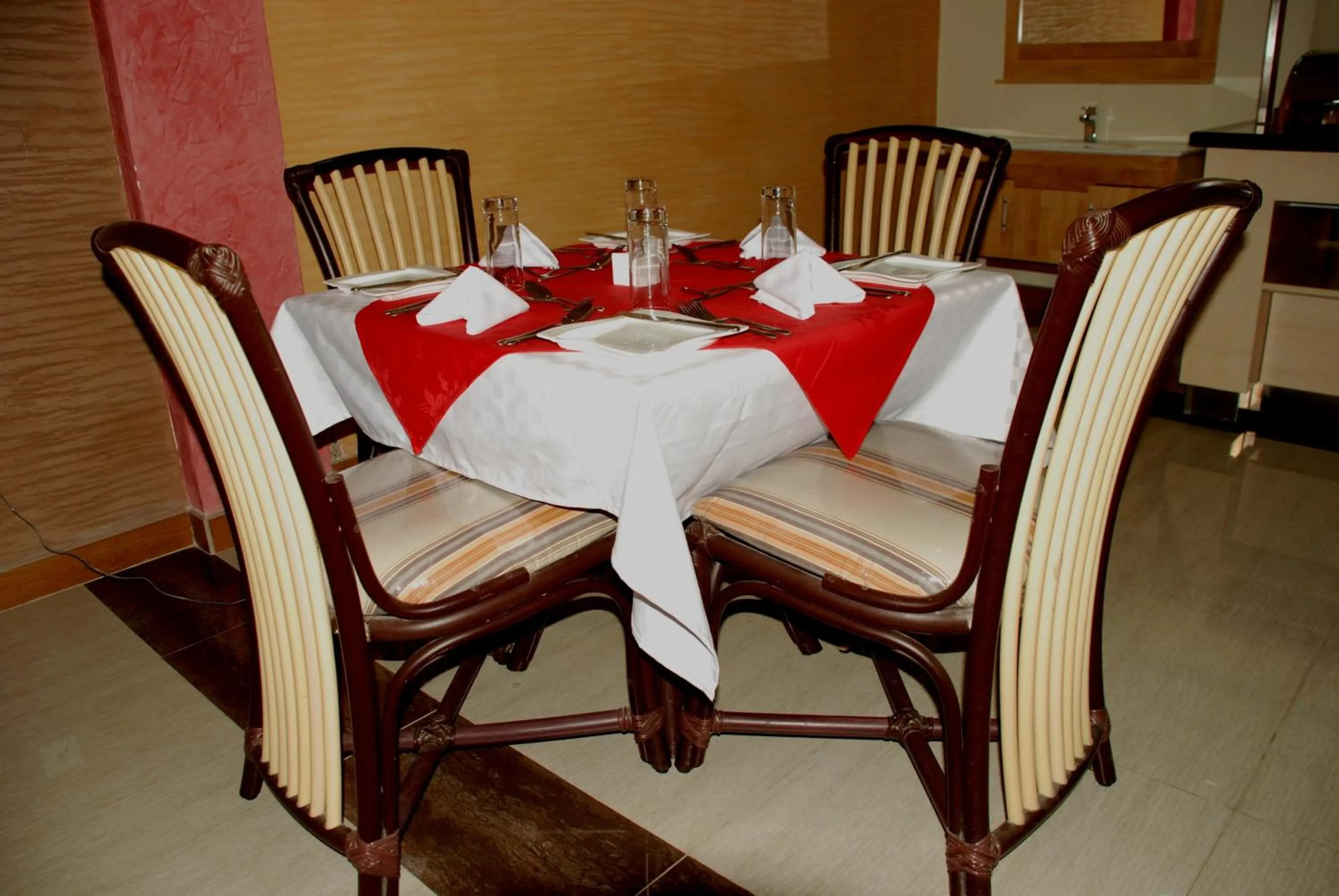 Dining area in Eagle Palace Hotel