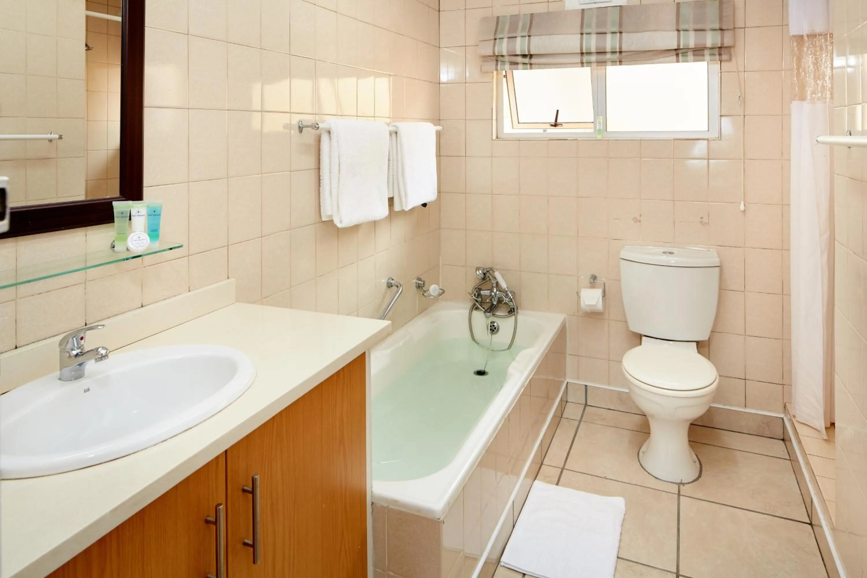 Toilet in First Group Chaka's Rock Chalets