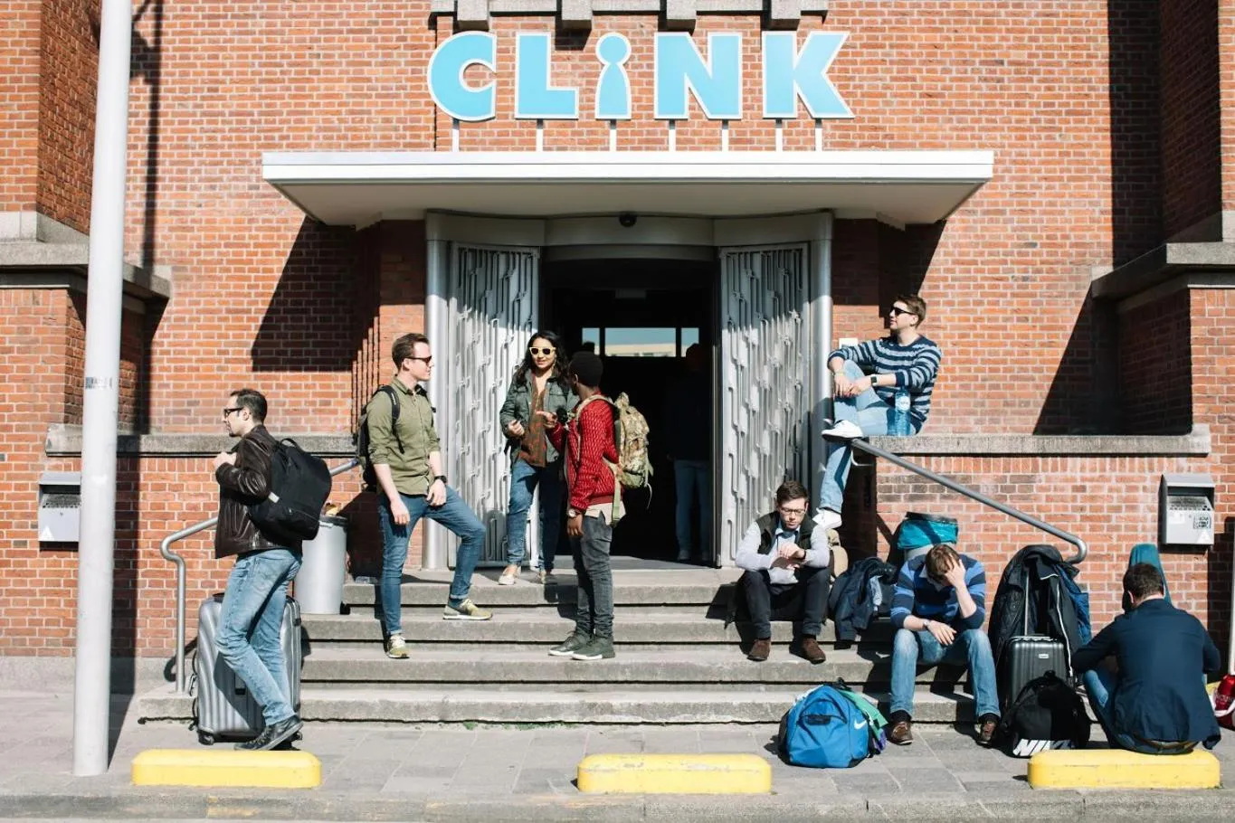 Facade/entrance in ClinkNOORD Hostel