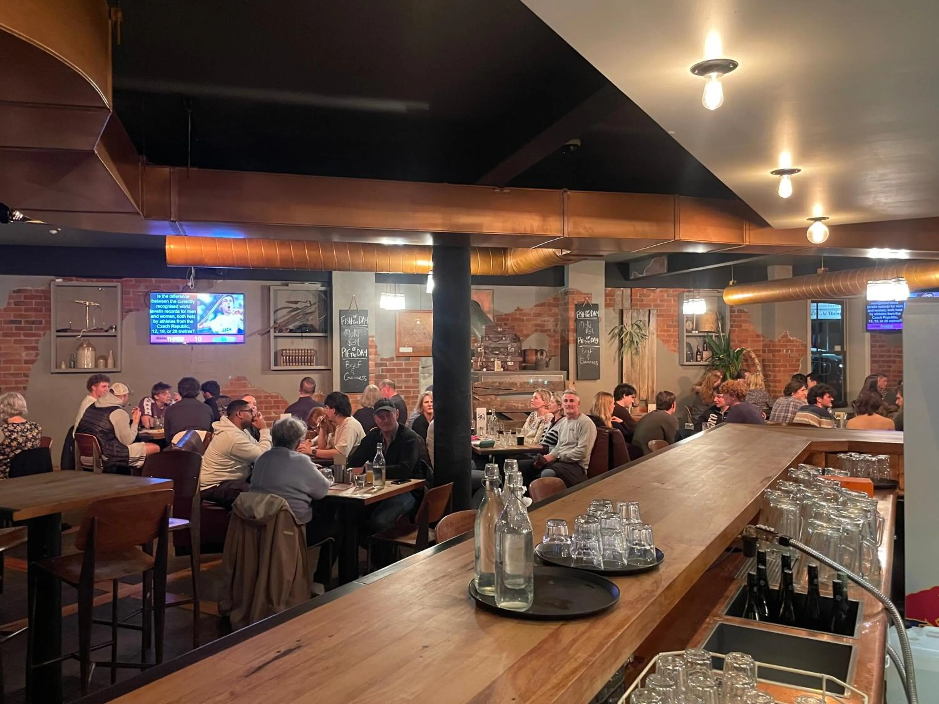 Restaurant/places to eat in Shepherds Arms Hotel