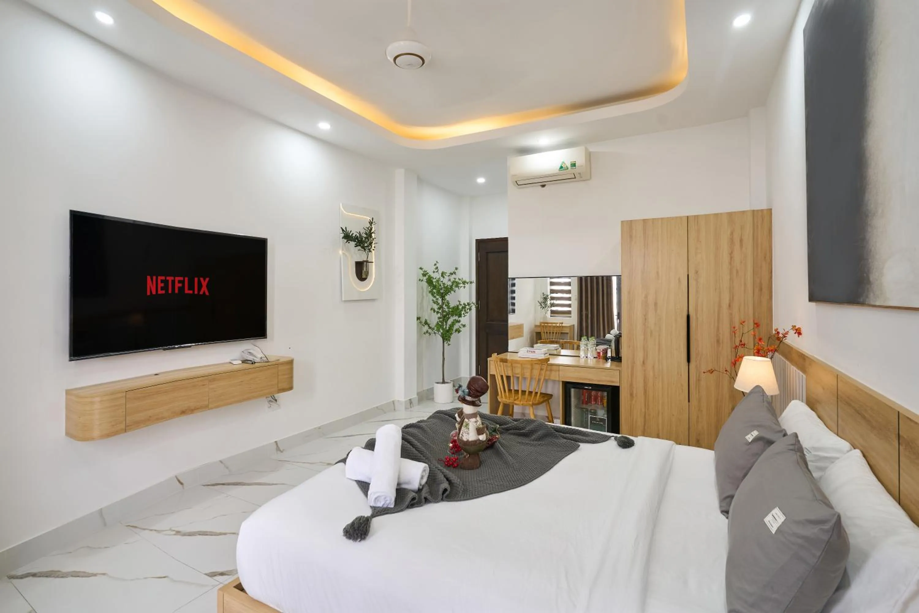 Communal lounge/ TV room in Green Riverside Hotel & Apartment