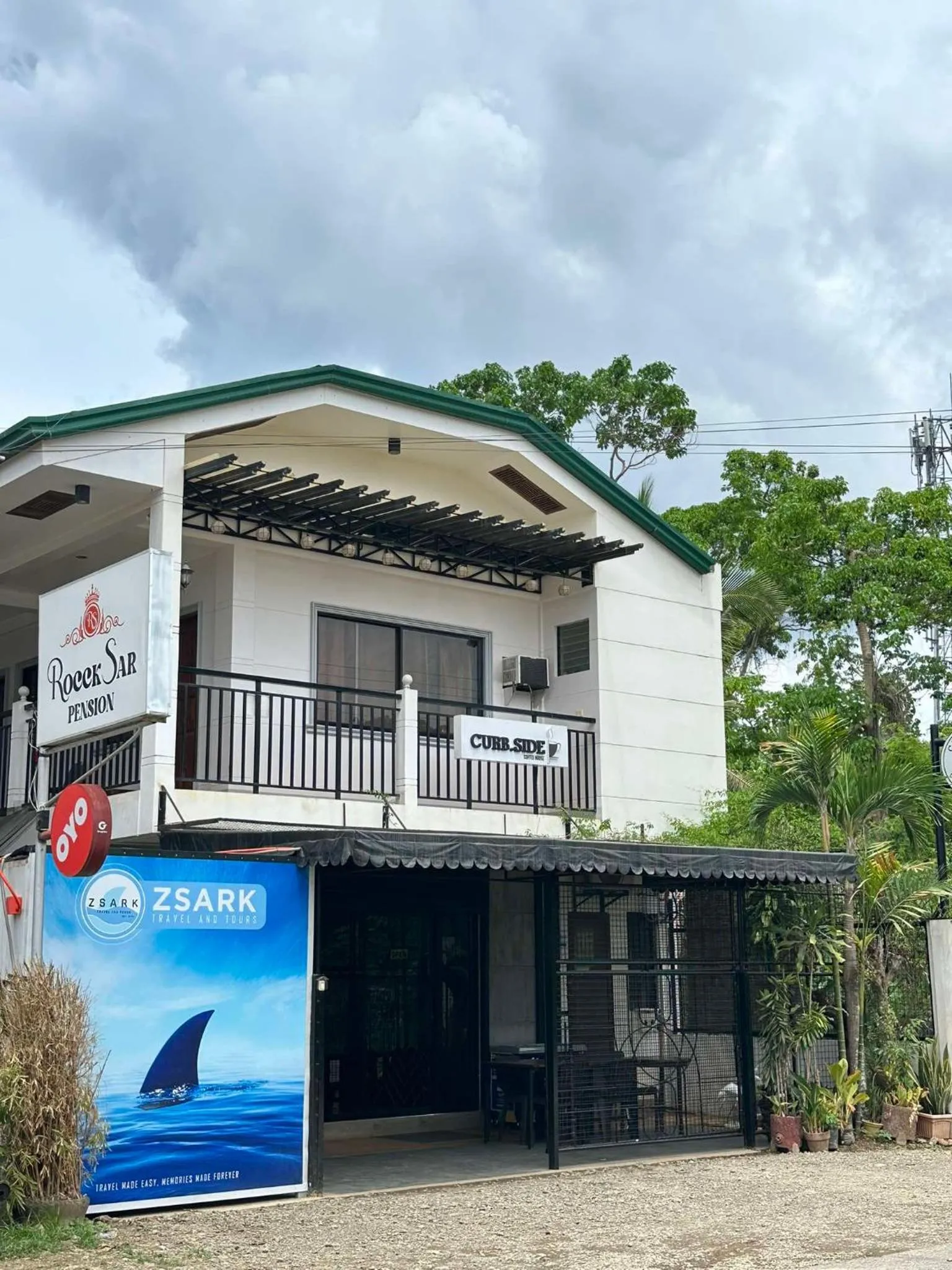 Property building in Roccksar Pension House