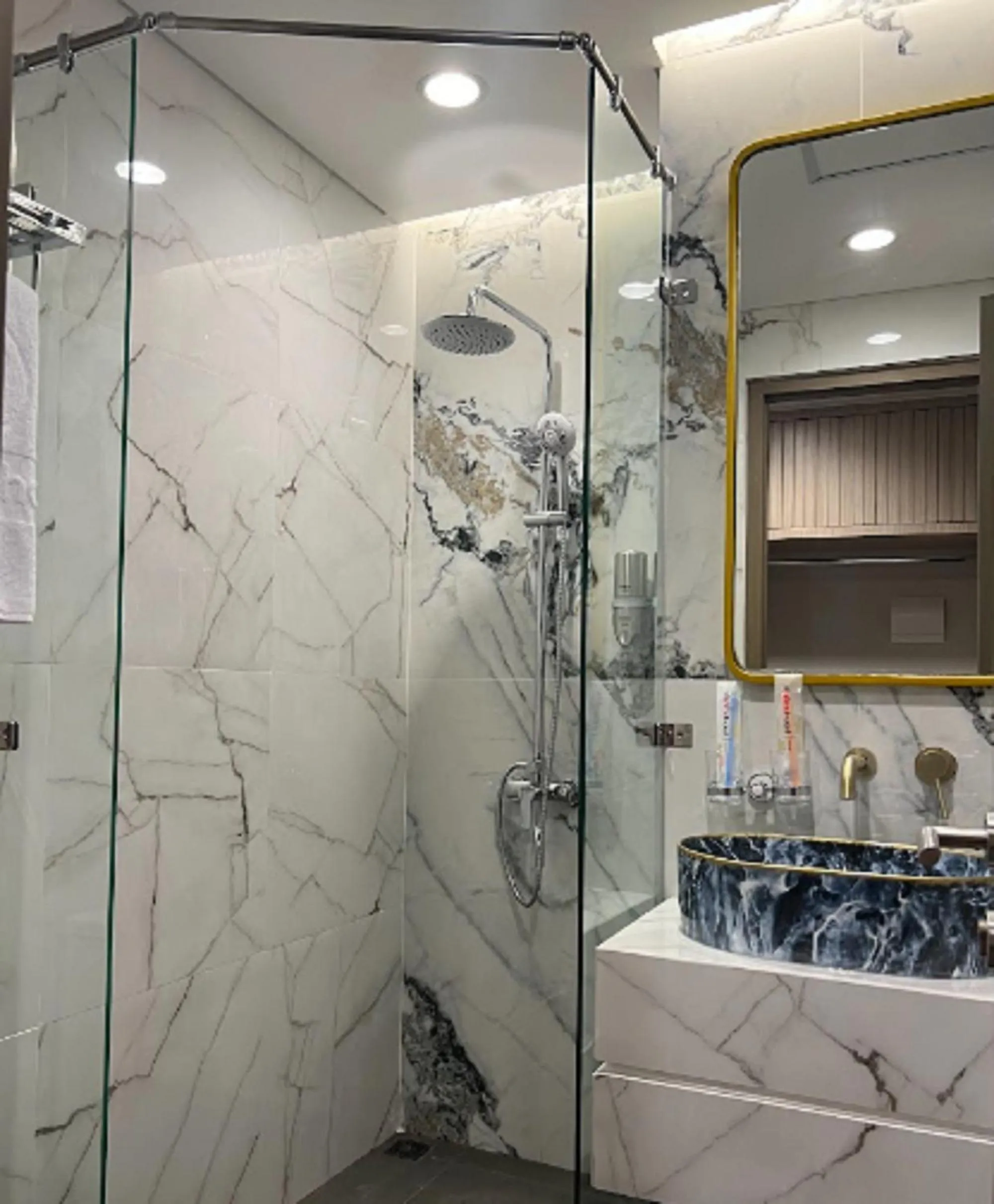 Bathroom in d'primahotel PIK Jakarta