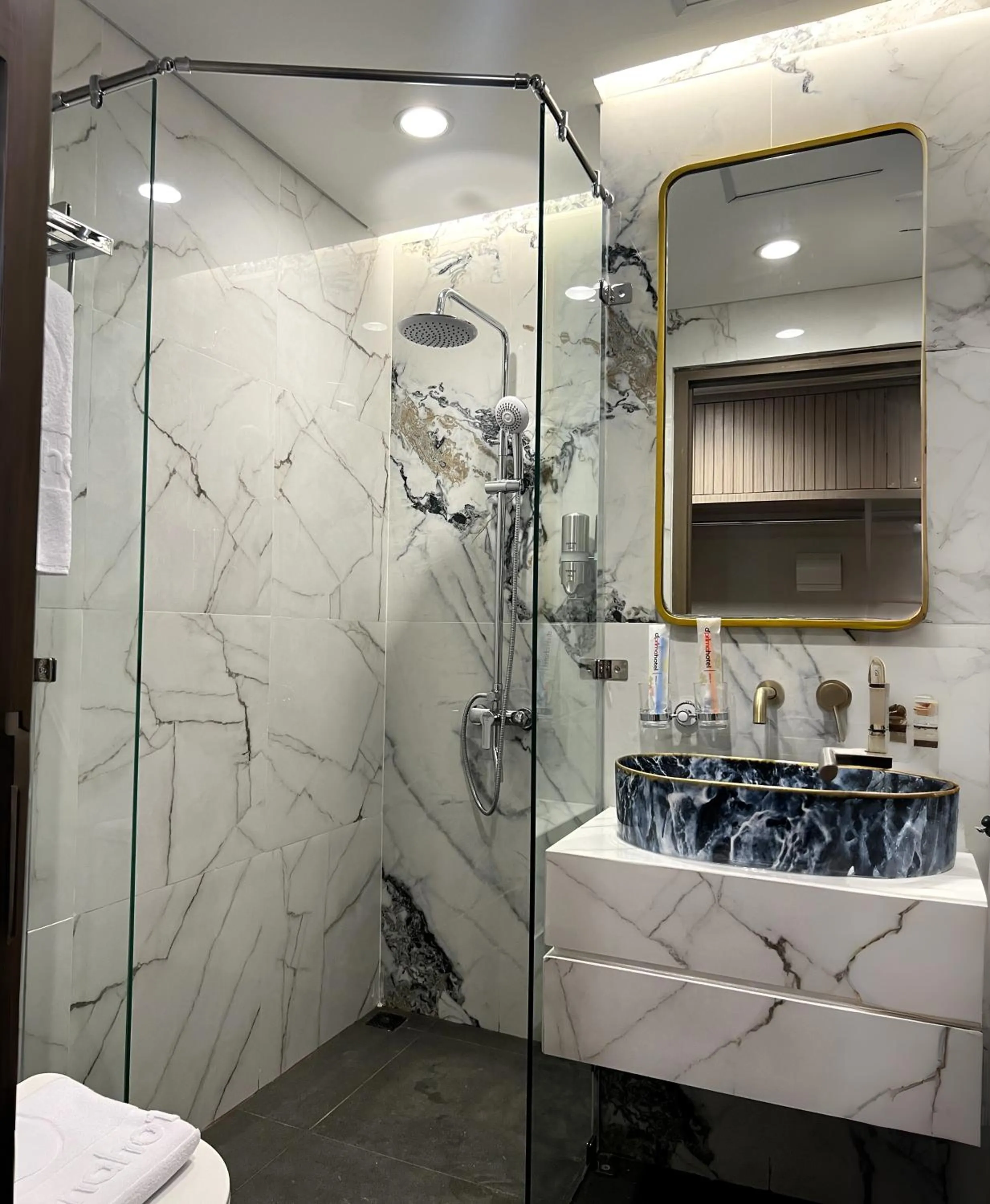 Bathroom in d'primahotel PIK Jakarta